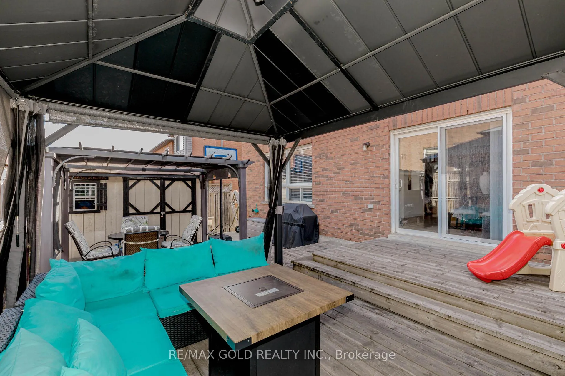 Photo 49 of 17 Roxton Crescent, Brampton, Fletcher's Meadow — HOMEH