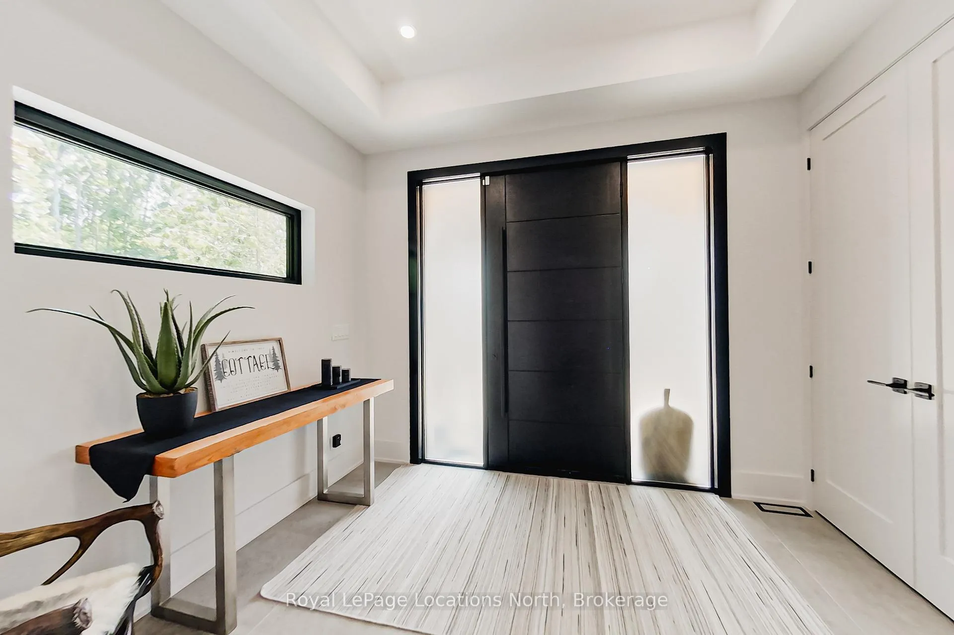 Photo 3 of 74 Arthur Street E, Blue Mountains — HOMEH