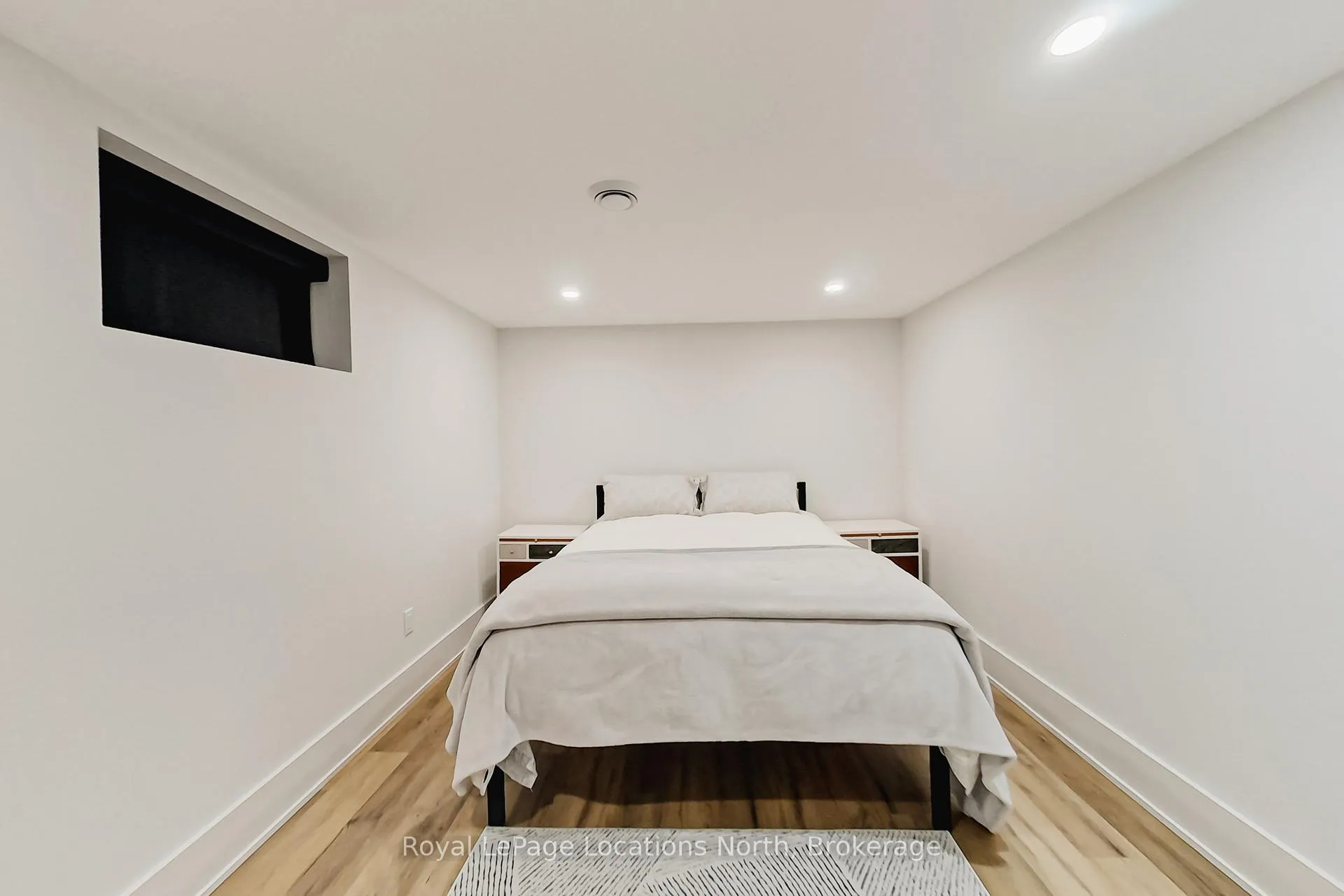 Photo 30 of 74 Arthur Street E, Blue Mountains — HOMEH