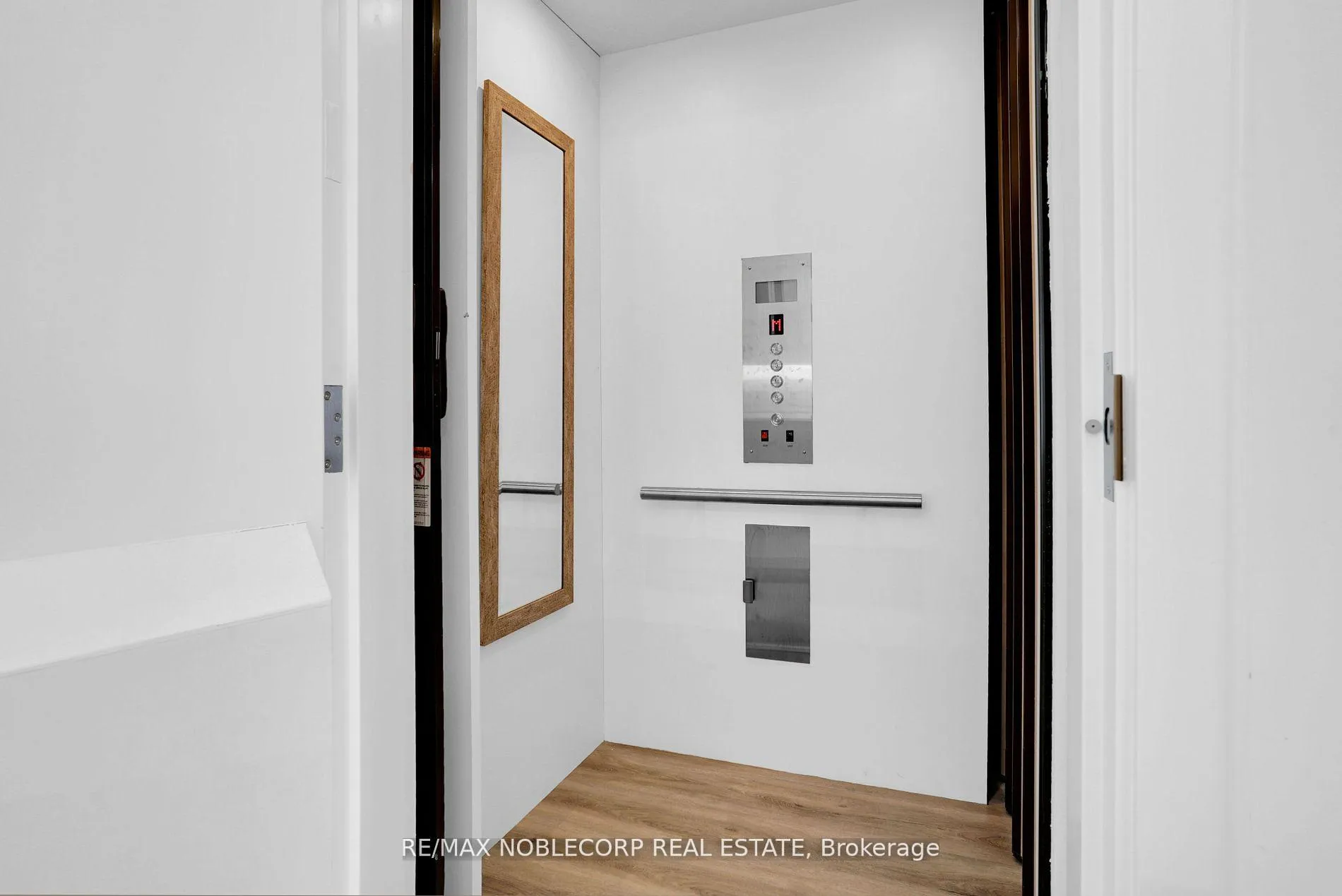 Photo 12 of Unit 1, 1 Hartman Avenue N, Vaughan, Islington Woods — HOMEH