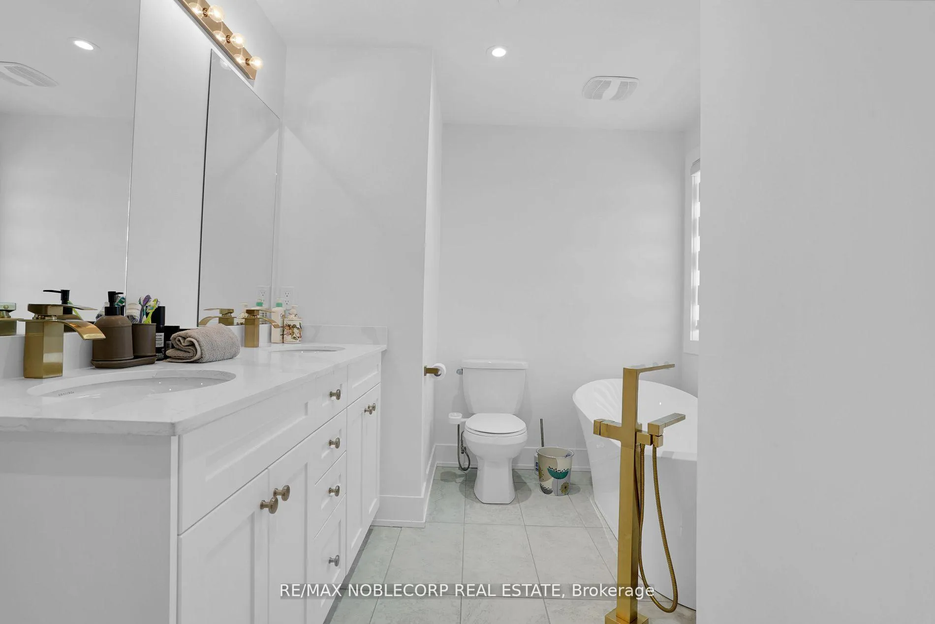 Photo 36 of Unit 1, 1 Hartman Avenue N, Vaughan, Islington Woods — HOMEH