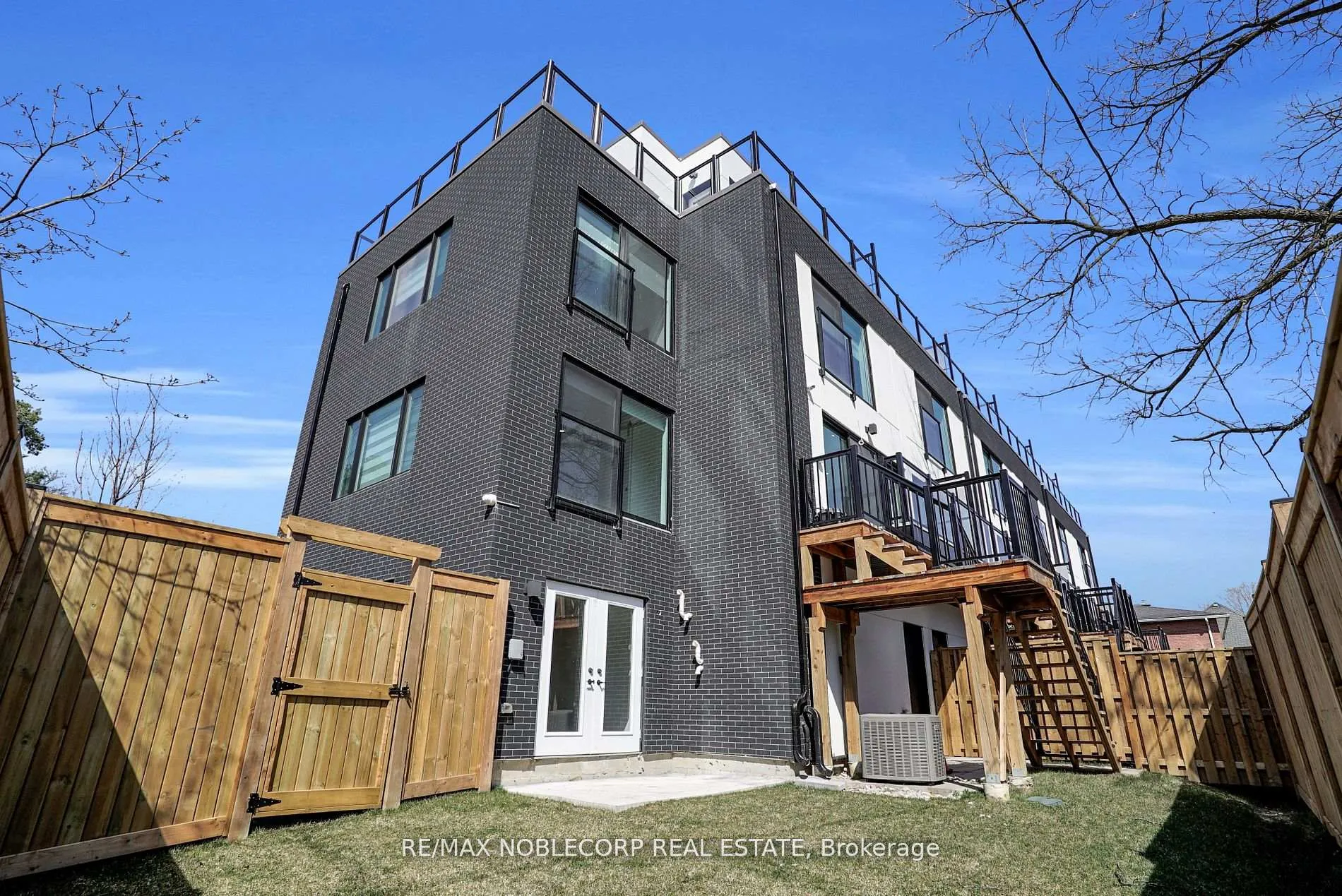 Photo 42 of Unit 1, 1 Hartman Avenue N, Vaughan, Islington Woods — HOMEH