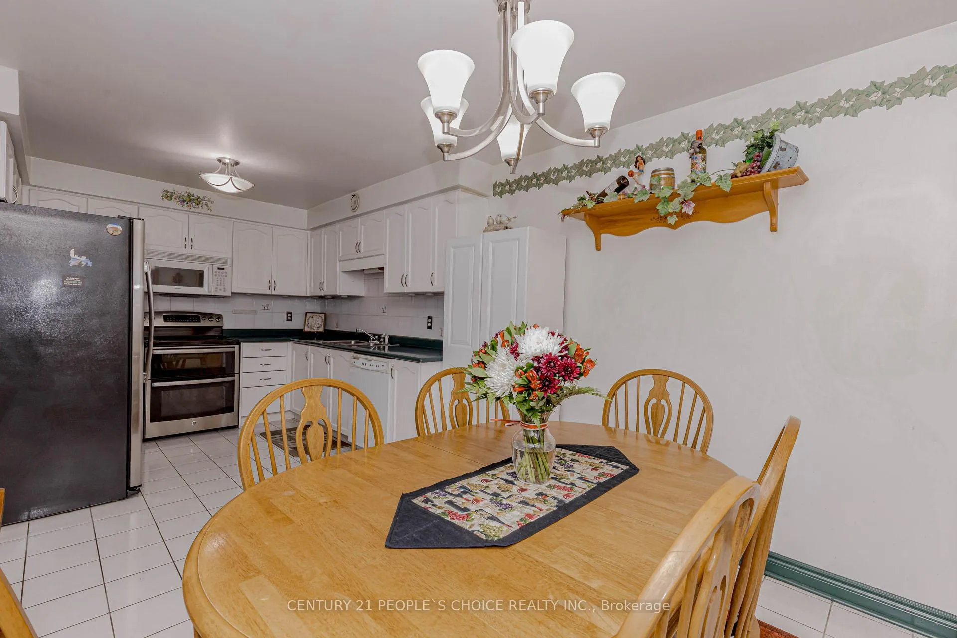 Photo 16 of 100 Blue Spruce Street, Brampton, Sandringham-Wellington — HOMEH