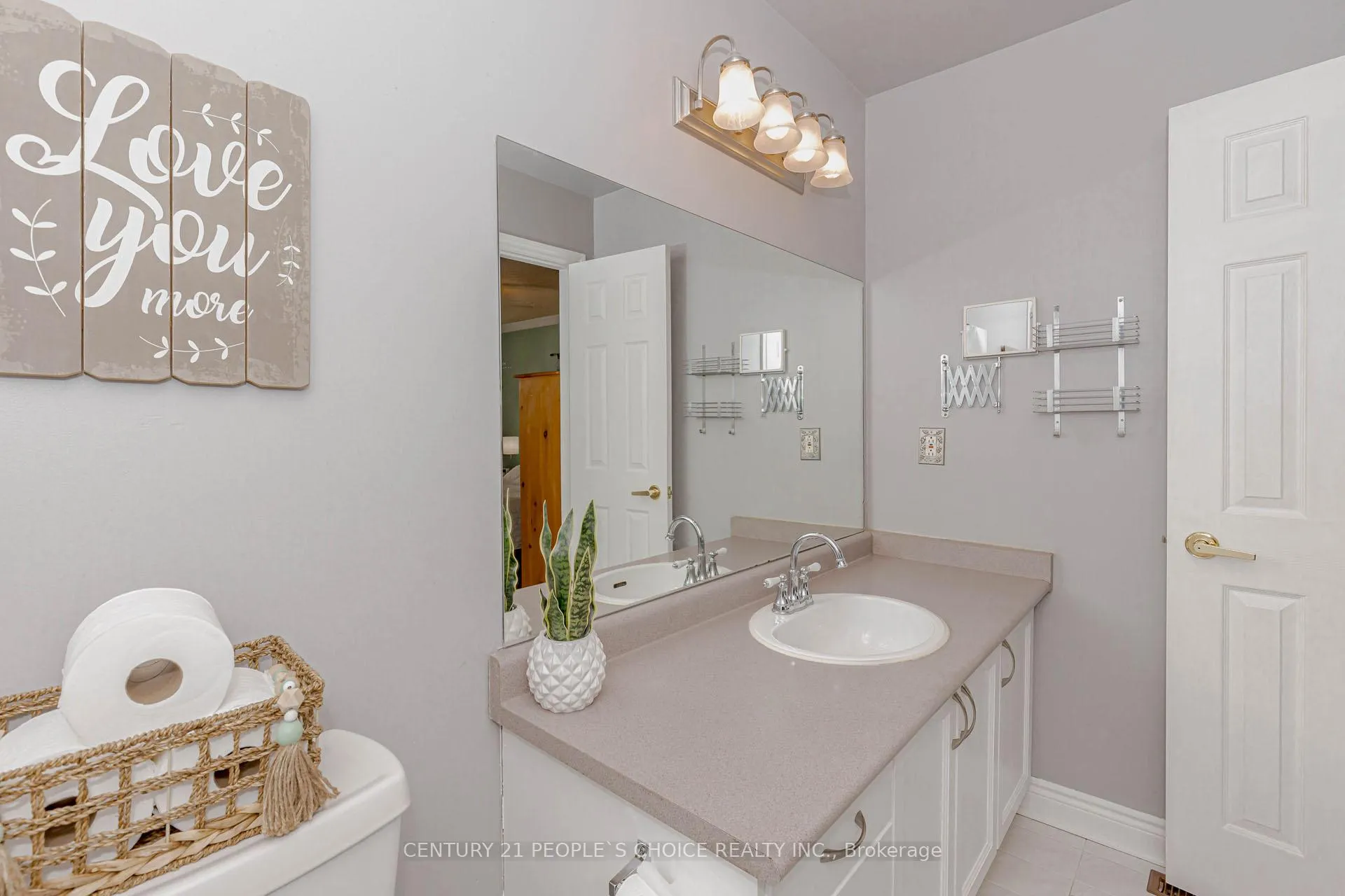 Photo 26 of 100 Blue Spruce Street, Brampton, Sandringham-Wellington — HOMEH