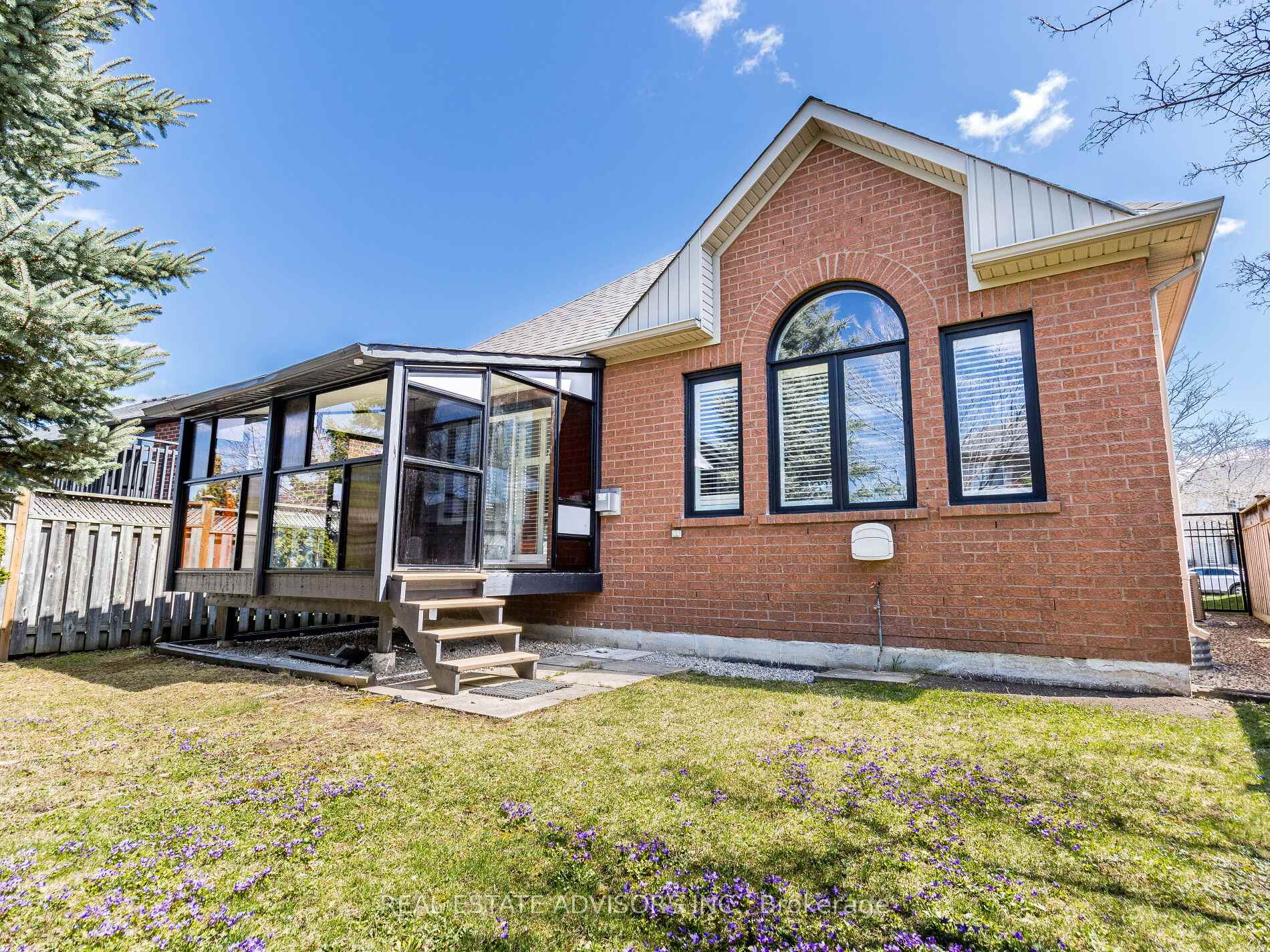 Photo 33 of 74 Pinebrook Circle, Caledon, Rural Caledon — HOMEH