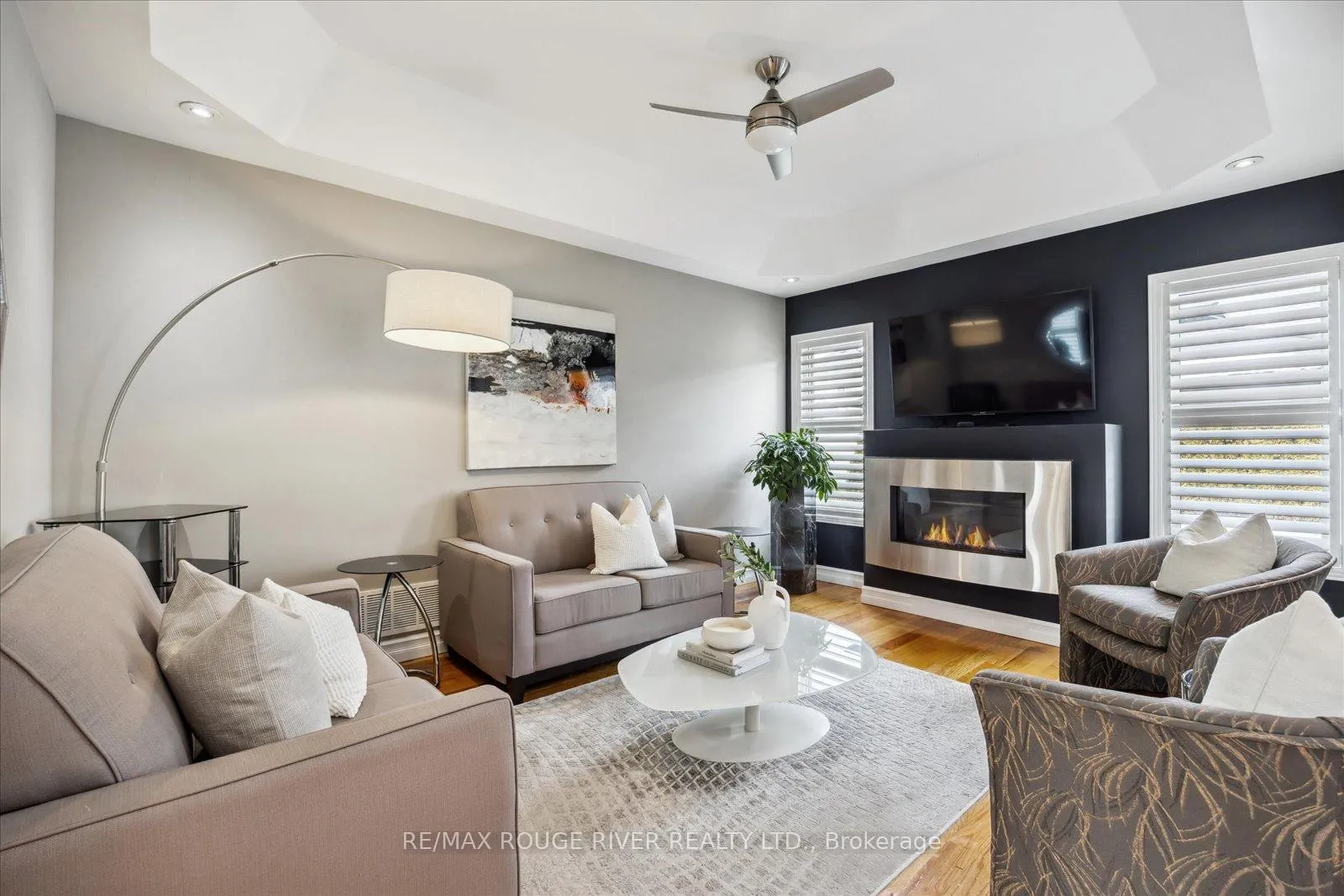 Photo 16 of 10 Sandford Crescent, Whitby, Rolling Acres — HOMEH