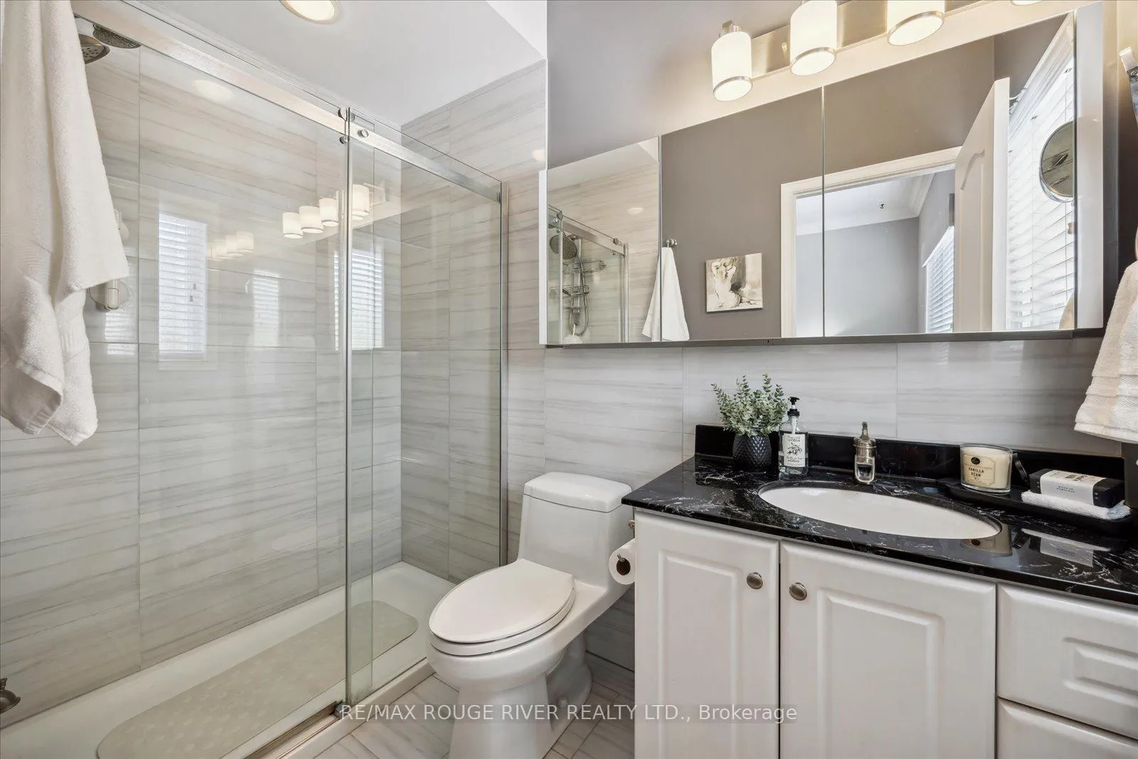 Photo 37 of 10 Sandford Crescent, Whitby, Rolling Acres — HOMEH