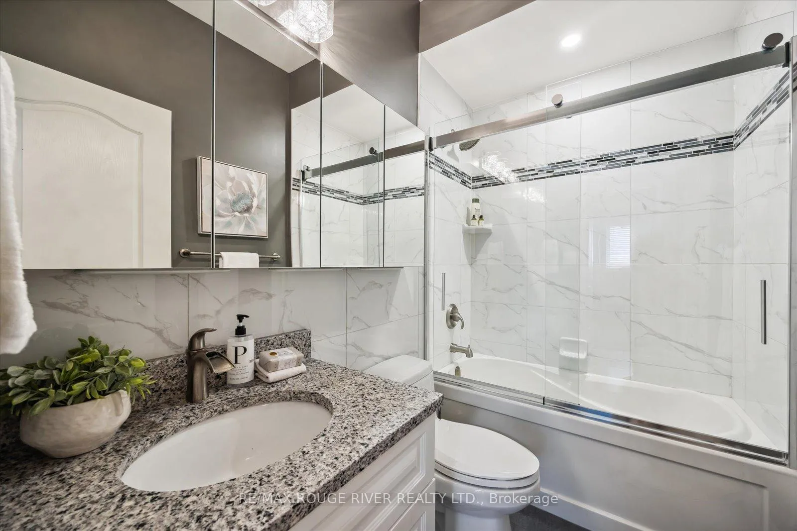 Photo 40 of 10 Sandford Crescent, Whitby, Rolling Acres — HOMEH