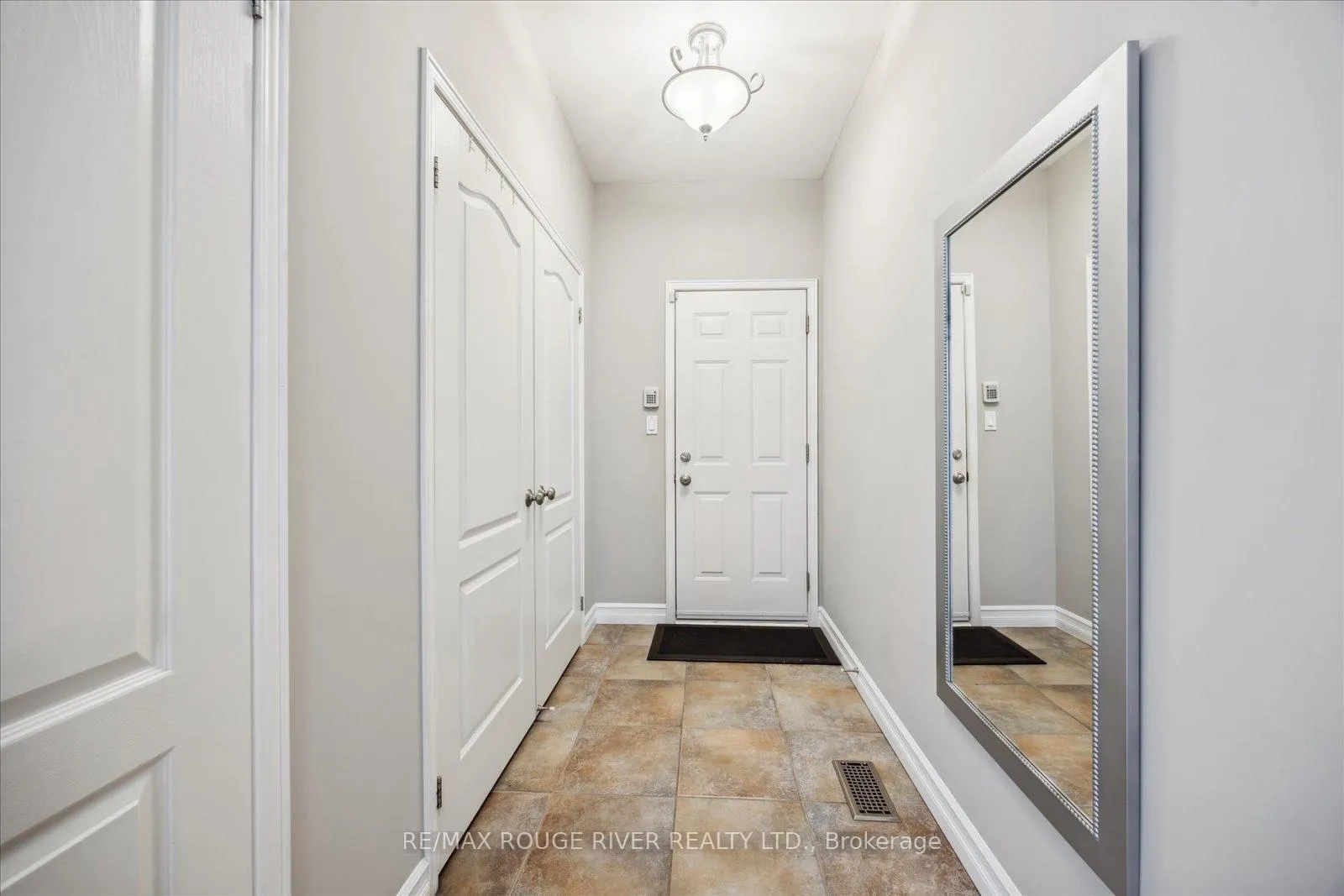Photo 43 of 10 Sandford Crescent, Whitby, Rolling Acres — HOMEH