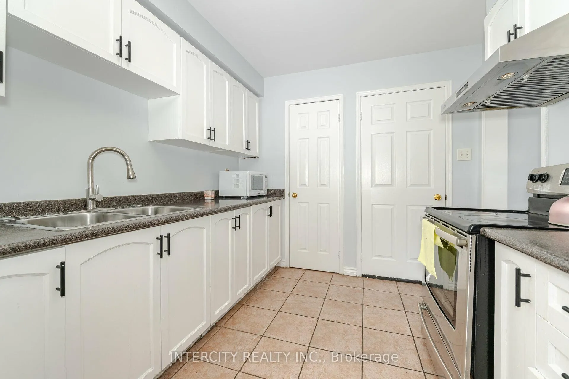 Photo 15 of 150 Rainforest Drive, Brampton, Sandringham-Wellington — HOMEH