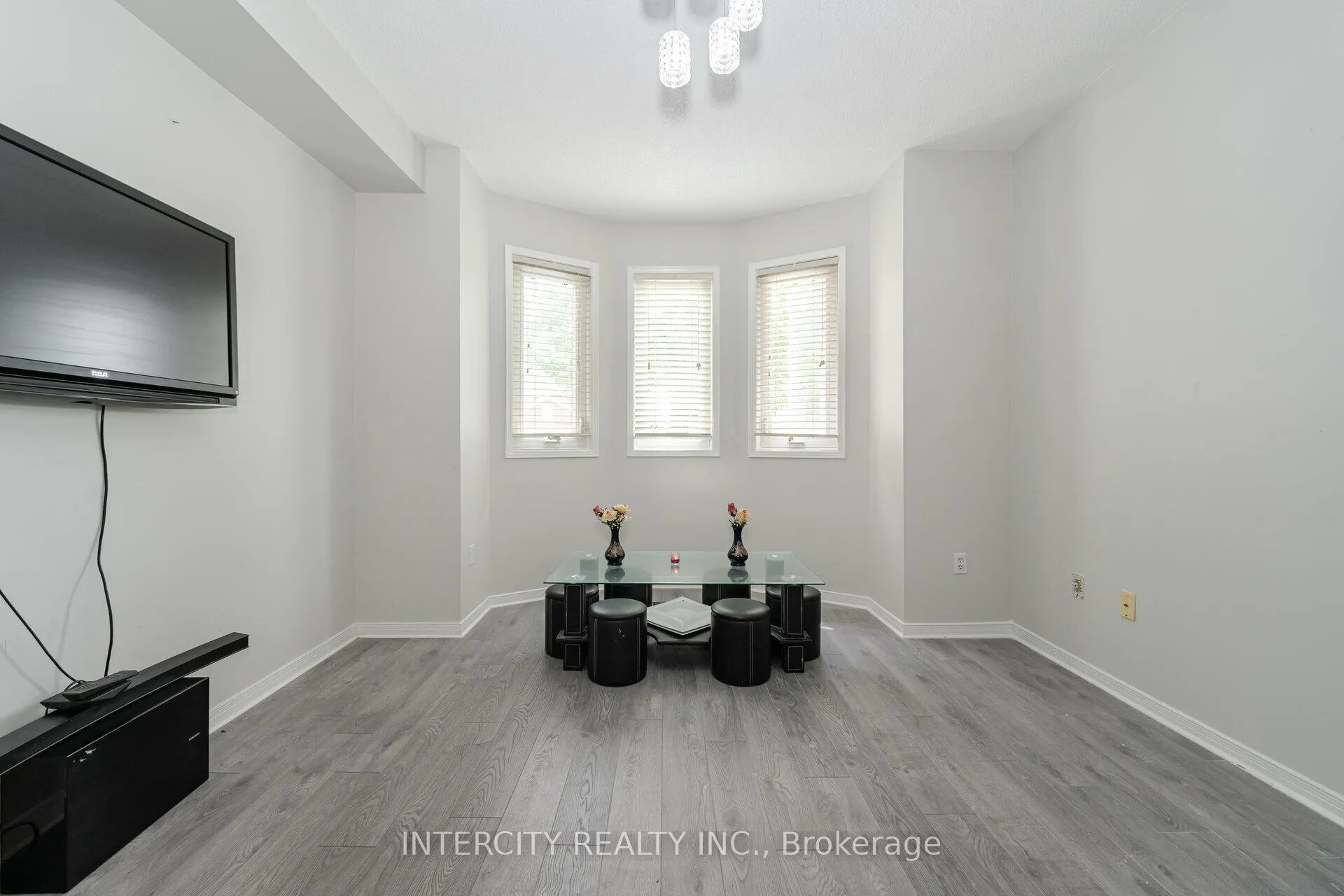 Photo 19 of 150 Rainforest Drive, Brampton, Sandringham-Wellington — HOMEH
