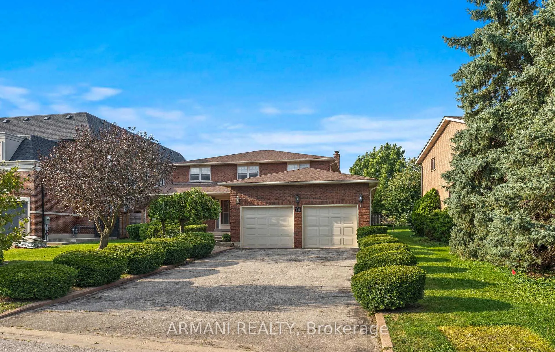 Photo 1 of 14 Yellow Pine Crescent, Vaughan, East Woodbridge — HOMEH