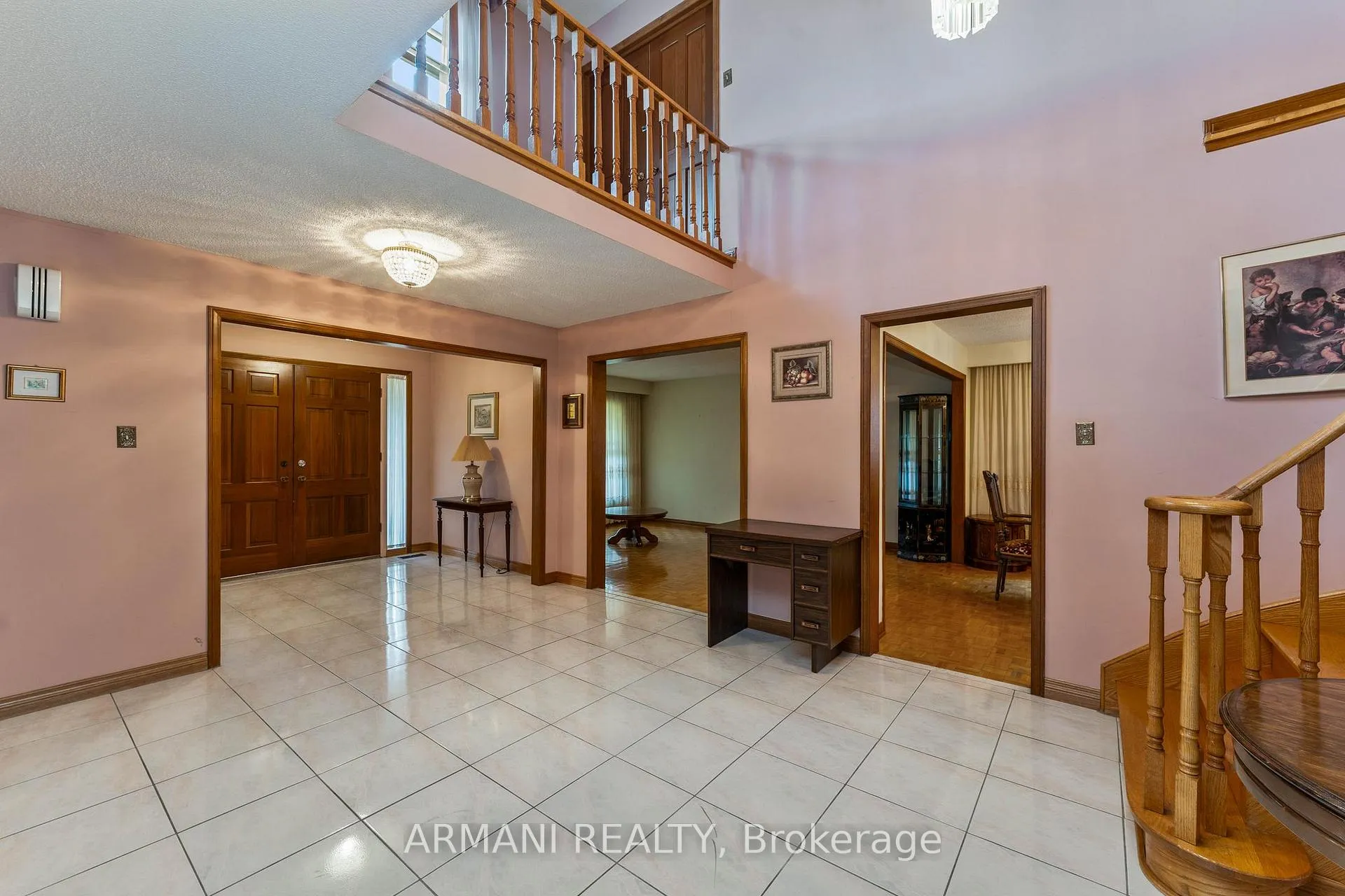 Photo 6 of 14 Yellow Pine Crescent, Vaughan, East Woodbridge — HOMEH