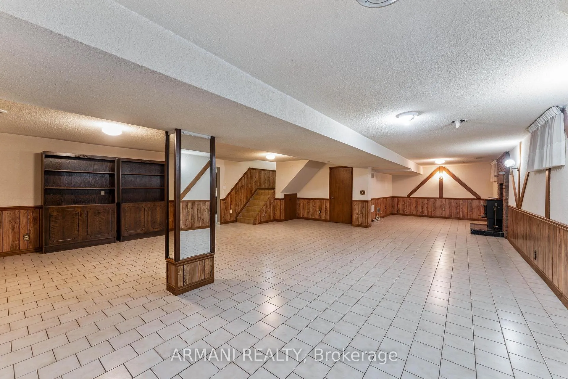 Photo 35 of 14 Yellow Pine Crescent, Vaughan, East Woodbridge — HOMEH