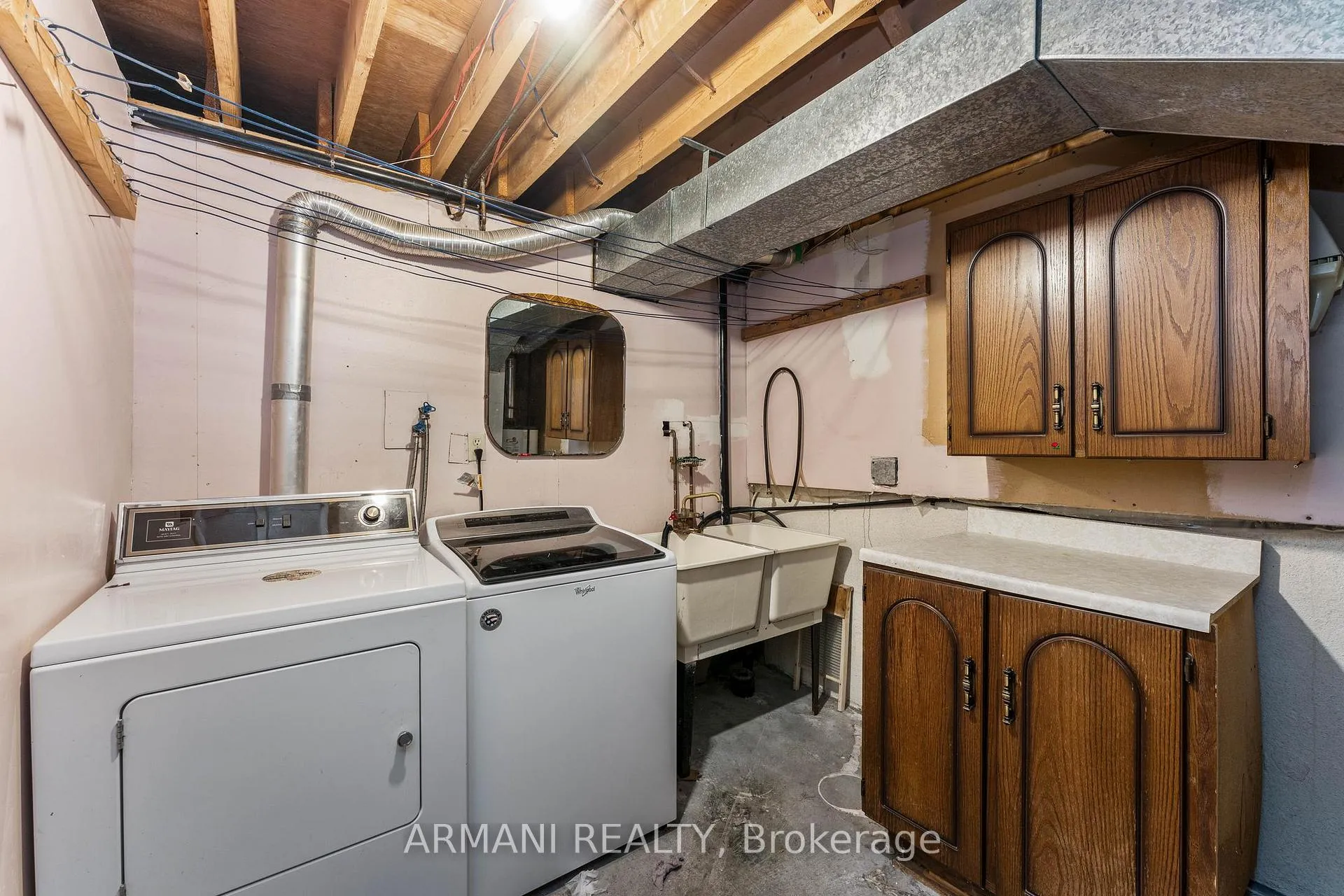 Photo 43 of 14 Yellow Pine Crescent, Vaughan, East Woodbridge — HOMEH