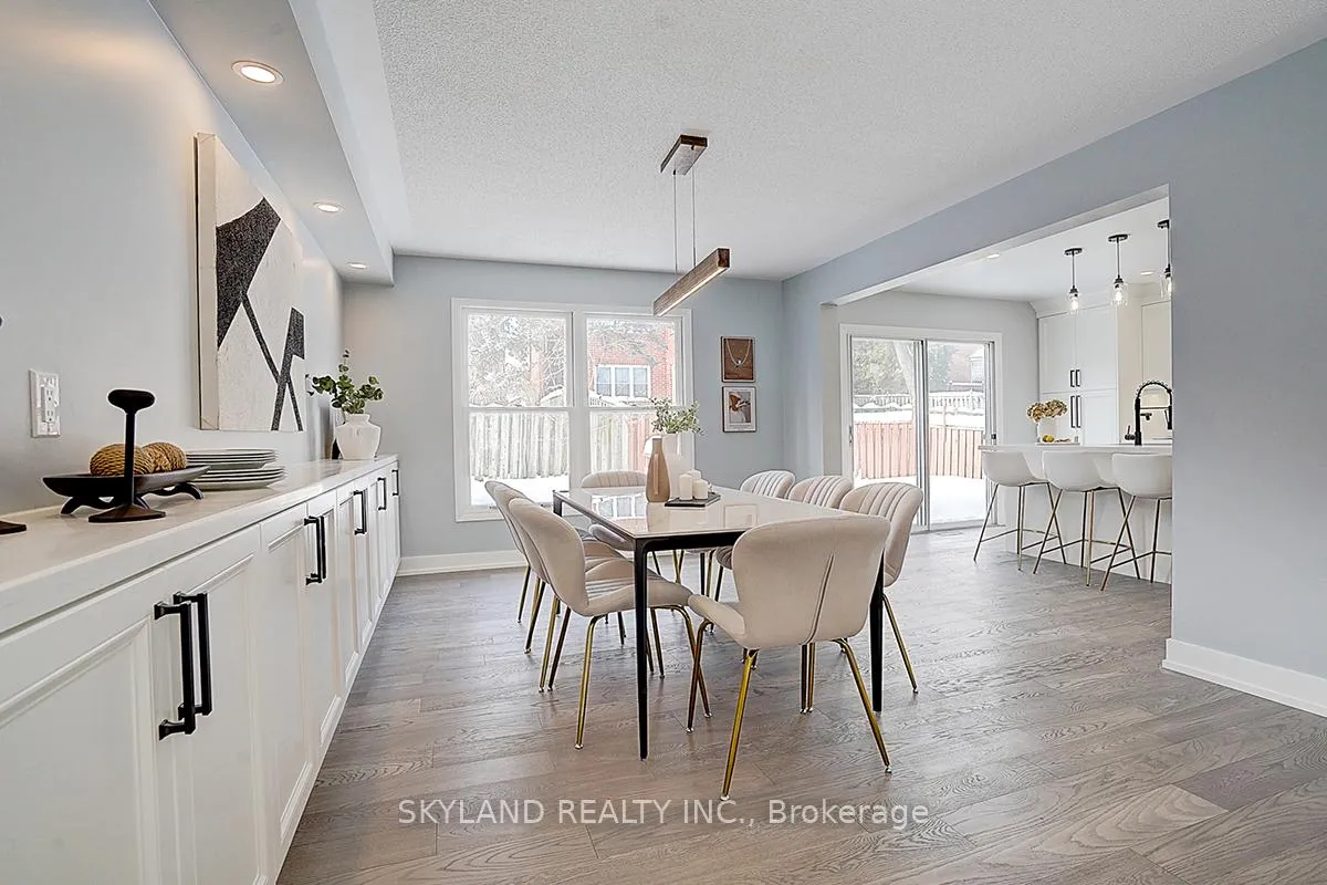 Photo 7 of 1506 Huntsmill Drive, Pickering, Liverpool — HOMEH