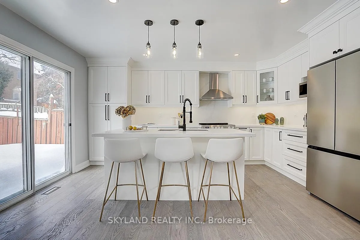 Photo 10 of 1506 Huntsmill Drive, Pickering, Liverpool — HOMEH