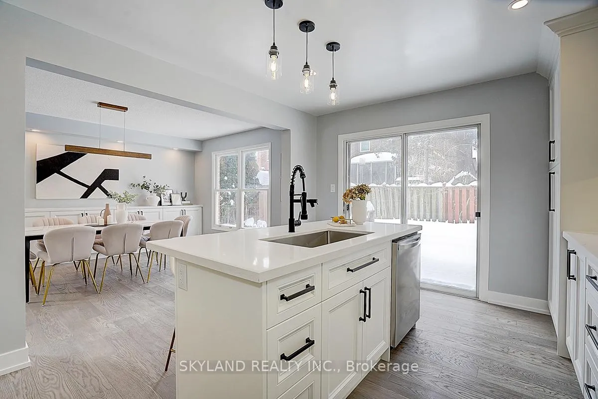 Photo 13 of 1506 Huntsmill Drive, Pickering, Liverpool — HOMEH