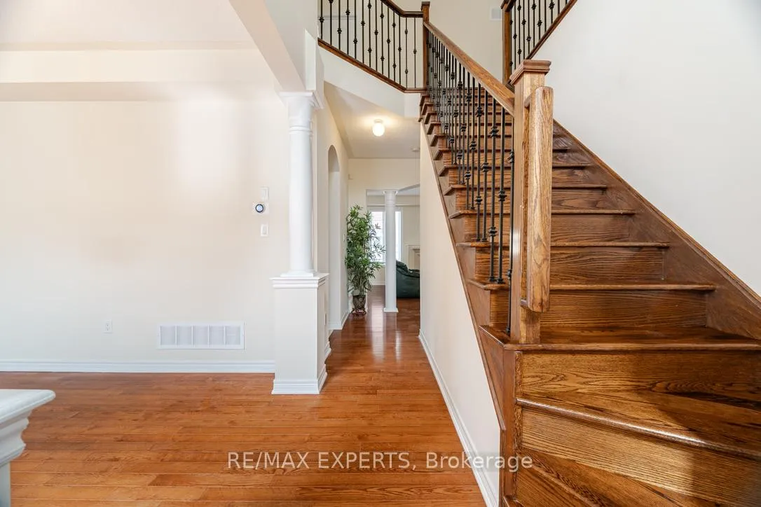 Photo 9 of 26 Bosco Drive, Vaughan, Vellore Village — HOMEH
