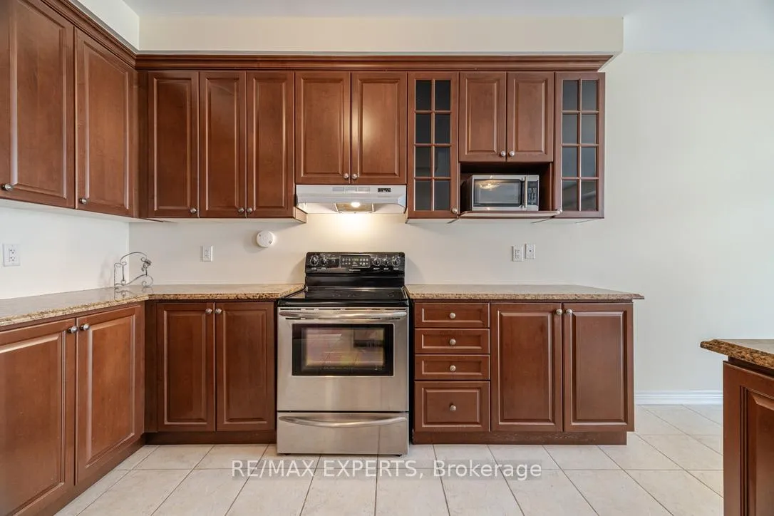 Photo 12 of 26 Bosco Drive, Vaughan, Vellore Village — HOMEH