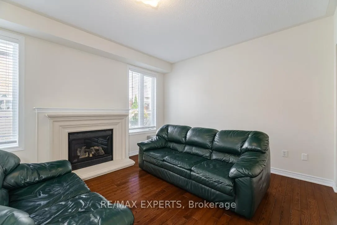 Photo 17 of 26 Bosco Drive, Vaughan, Vellore Village — HOMEH