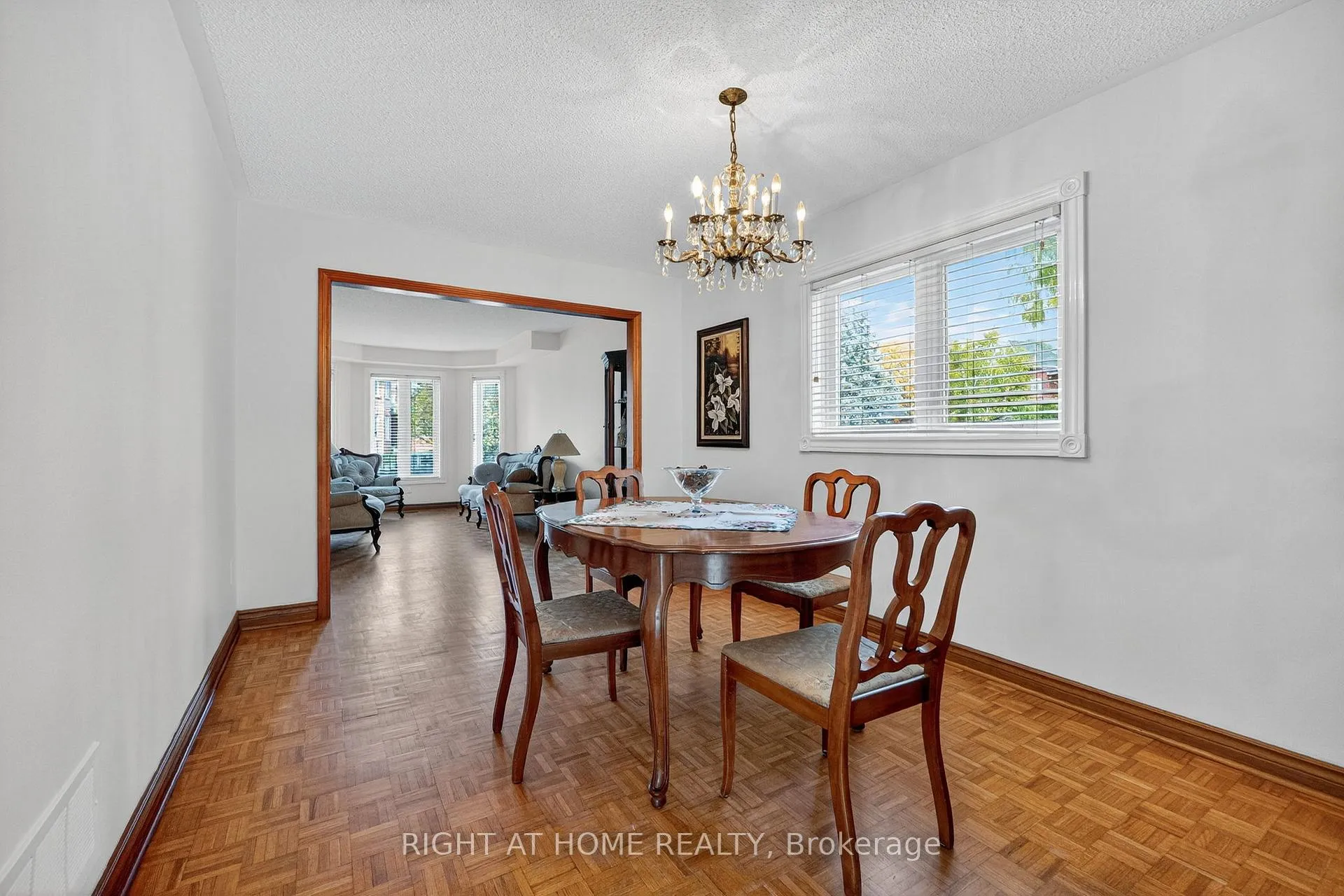 Photo 9 of 291 Andy Crescent, Vaughan, Elder Mills — HOMEH