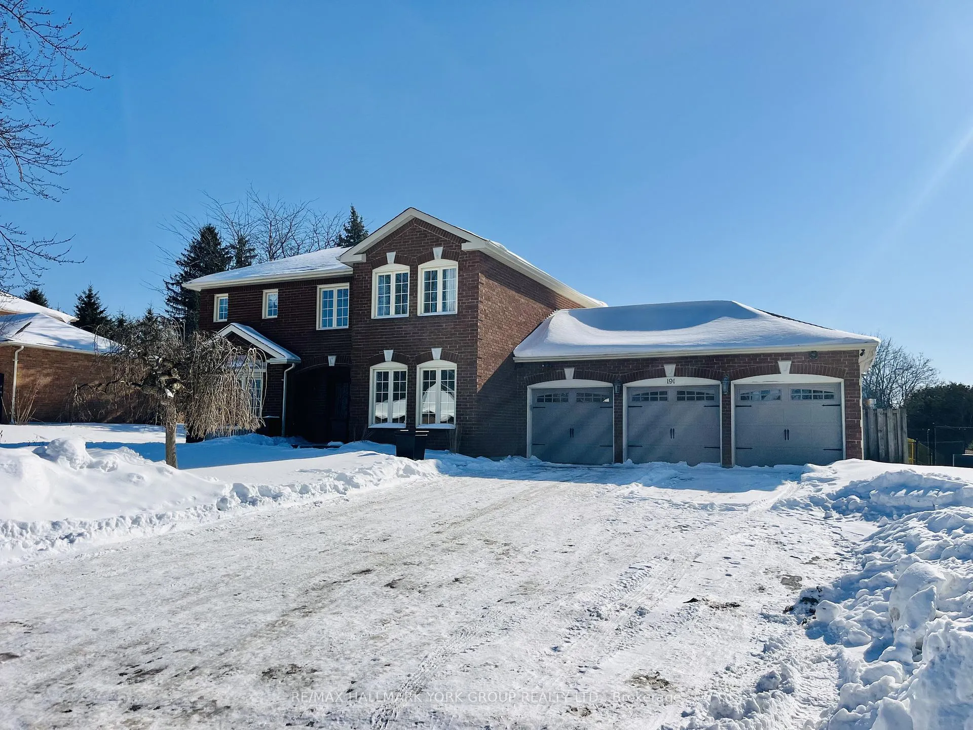 Photo 1 of 191 Burton Grove, King, King City — HOMEH