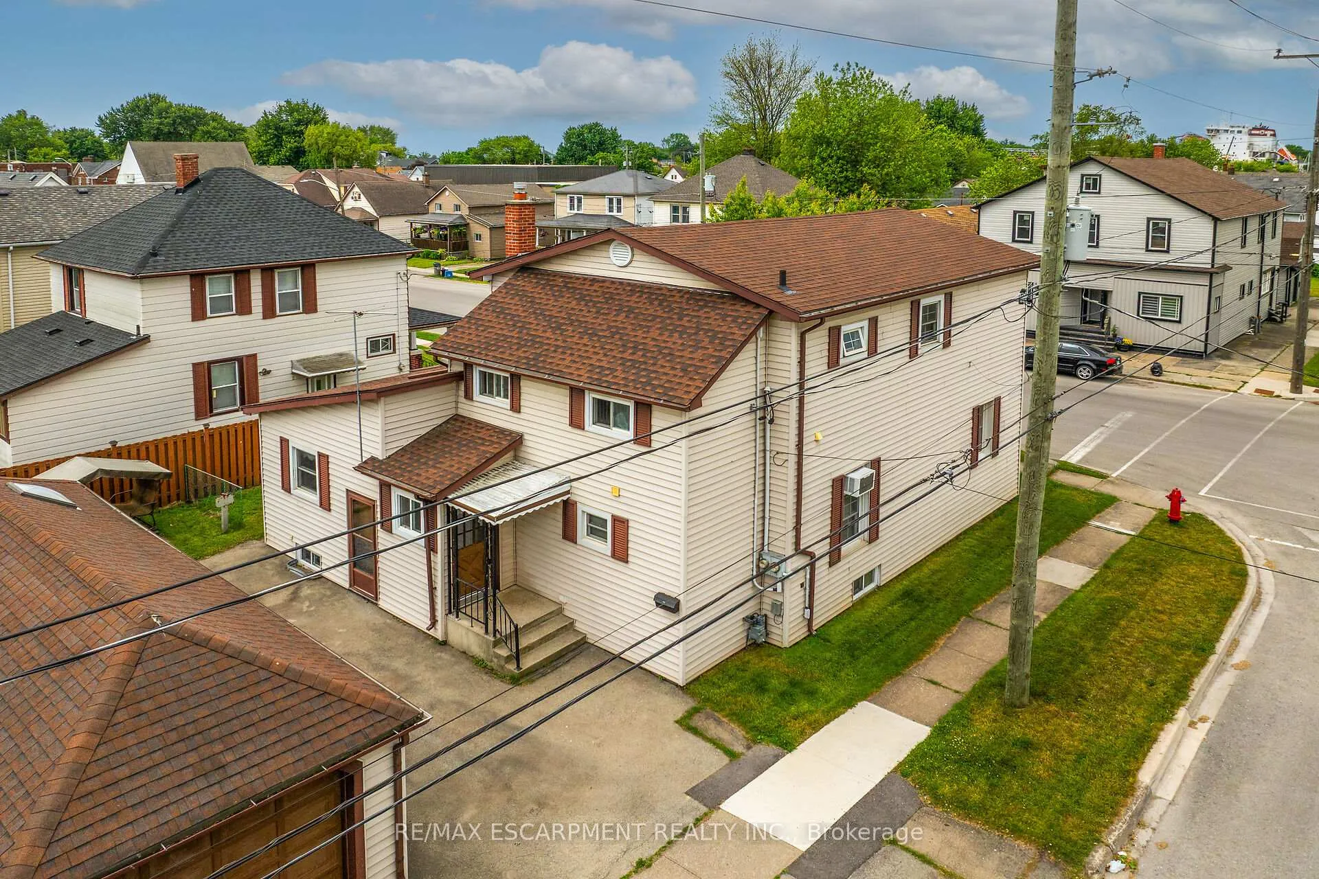 Photo 3 of 223 Mitchell Street, Port Colborne, East Village — HOMEH