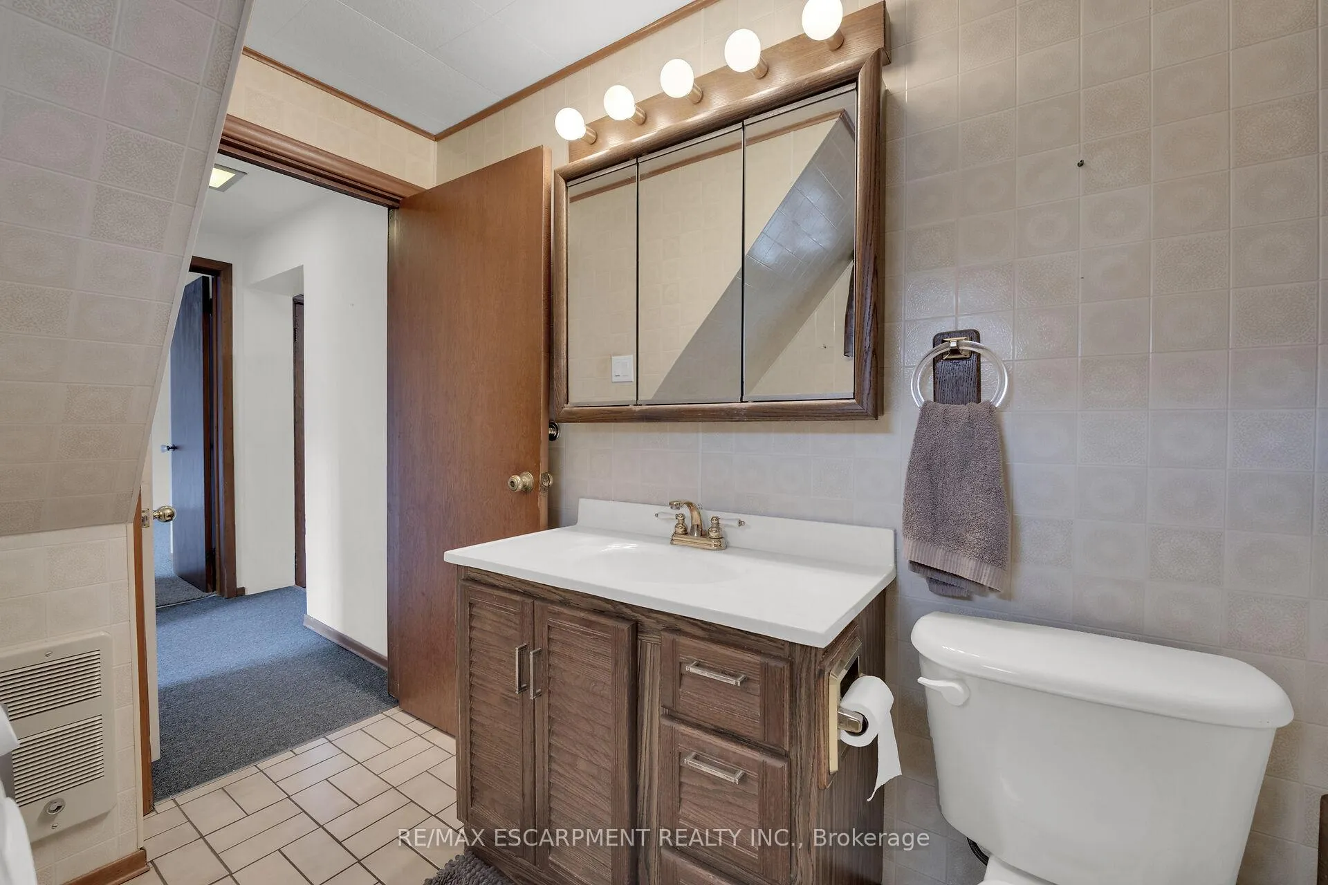 Photo 18 of 223 Mitchell Street, Port Colborne, East Village — HOMEH