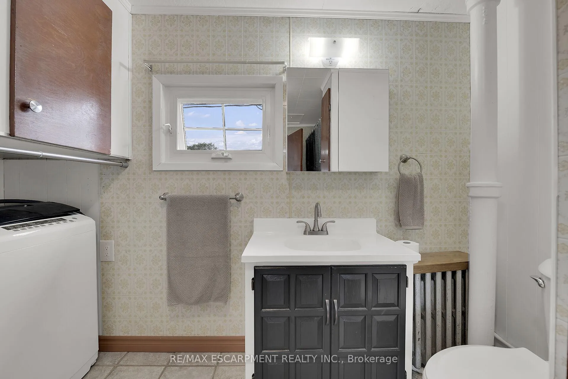 Photo 33 of 223 Mitchell Street, Port Colborne, East Village — HOMEH