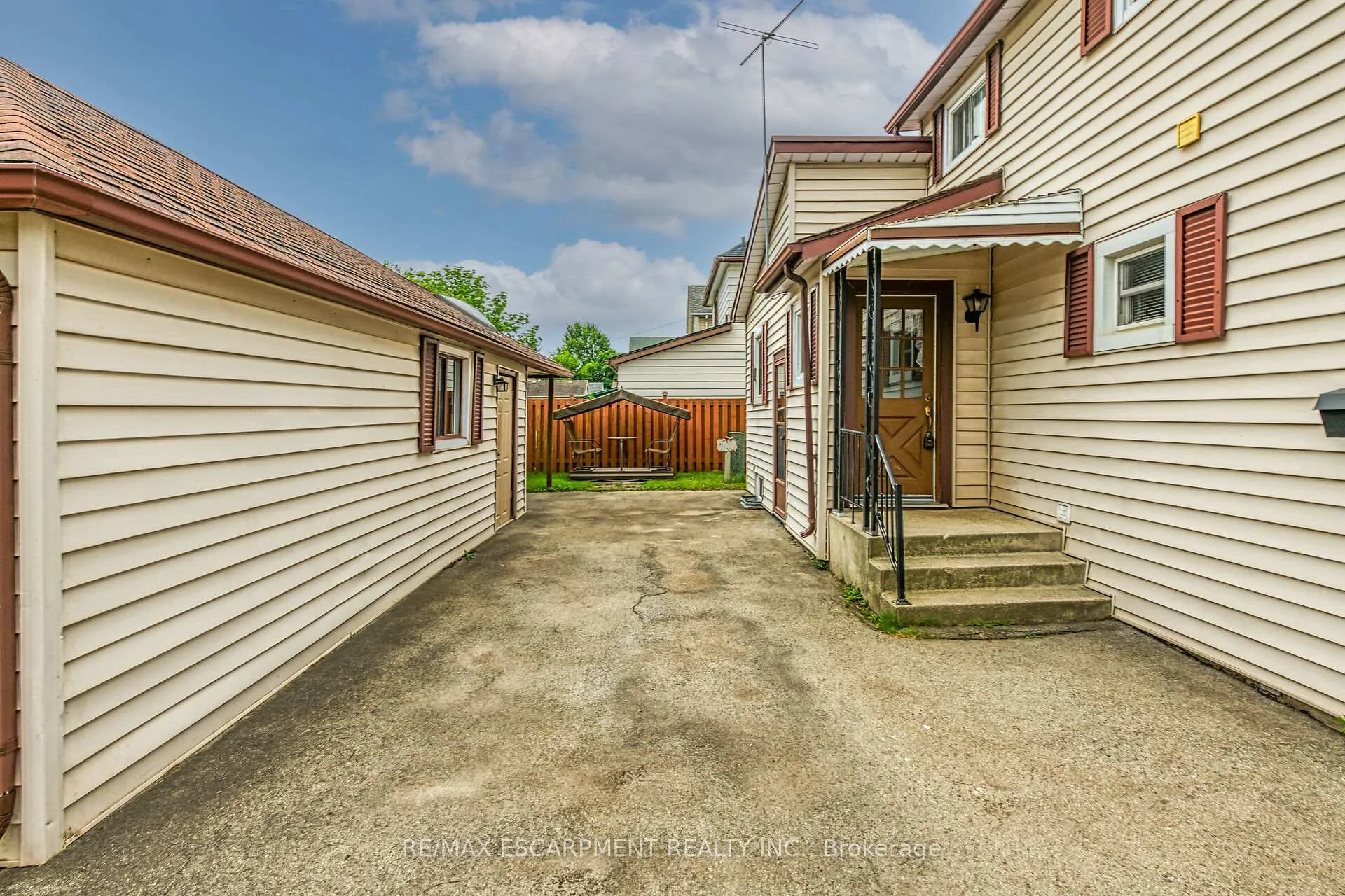 Photo 35 of 223 Mitchell Street, Port Colborne, East Village — HOMEH