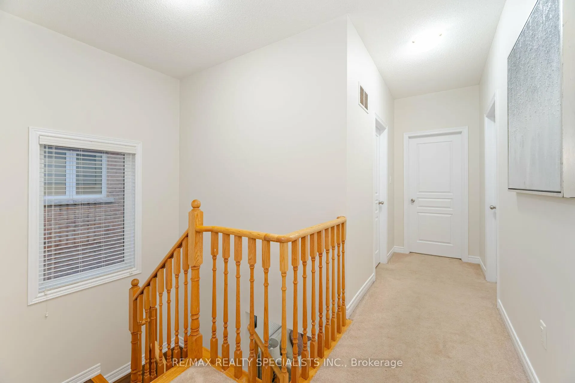 Photo 15 of 90 Truro Circle, Brampton, Northwest Brampton — HOMEH