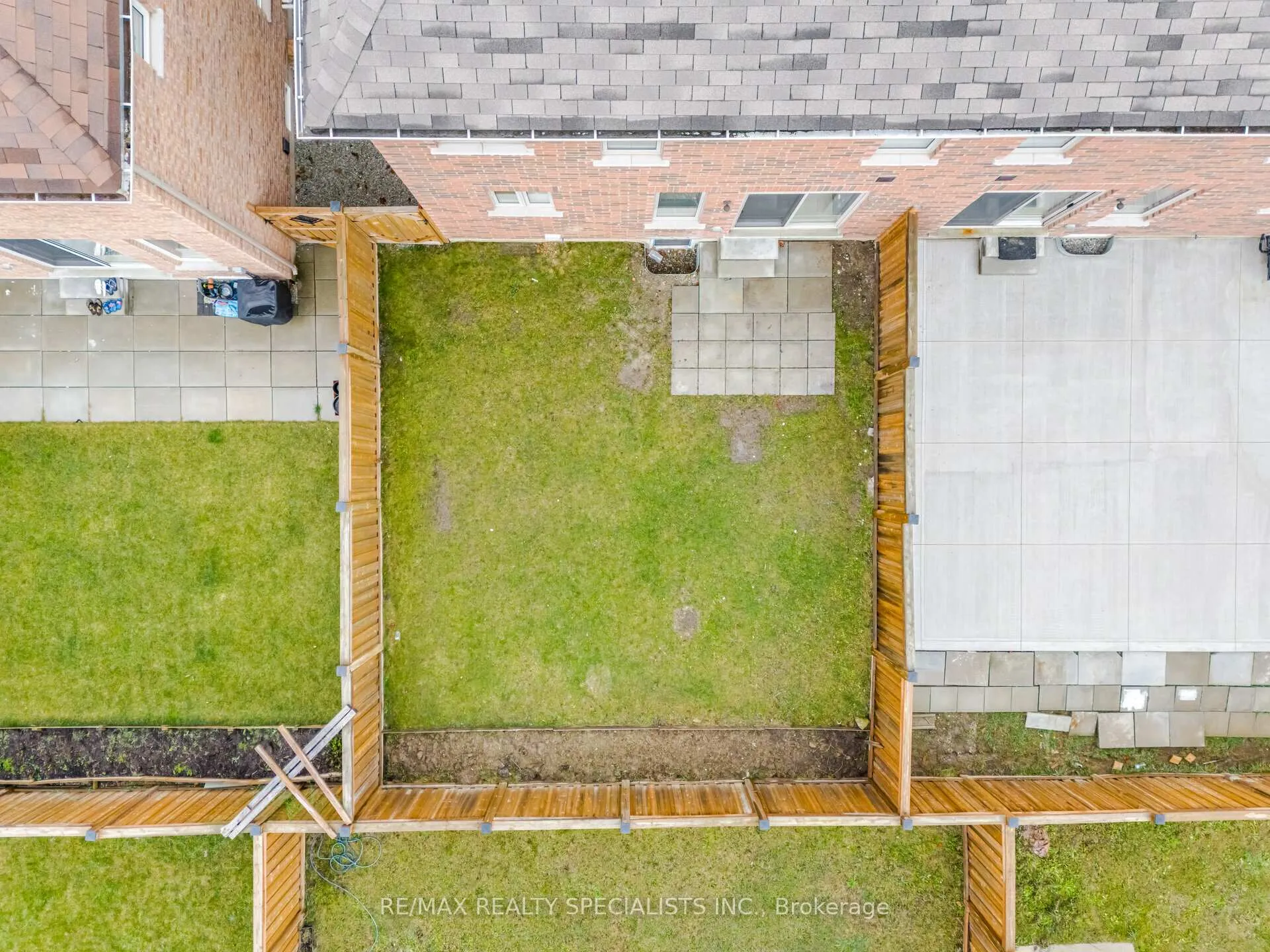 Photo 36 of 90 Truro Circle, Brampton, Northwest Brampton — HOMEH