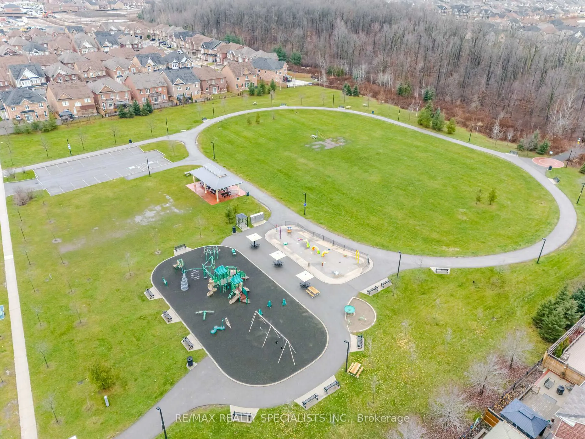 Photo 39 of 90 Truro Circle, Brampton, Northwest Brampton — HOMEH
