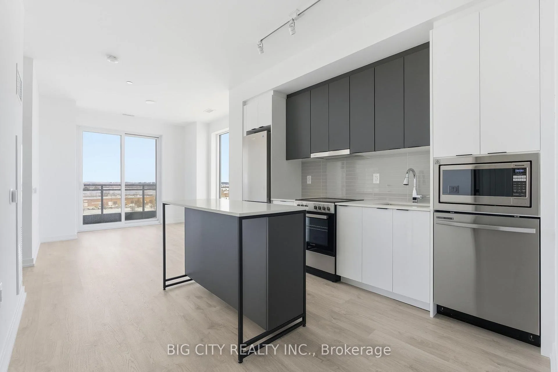 Photo 2 of Unit 717, 9751 Markham Road, Markham, Greensborough — HOMEH