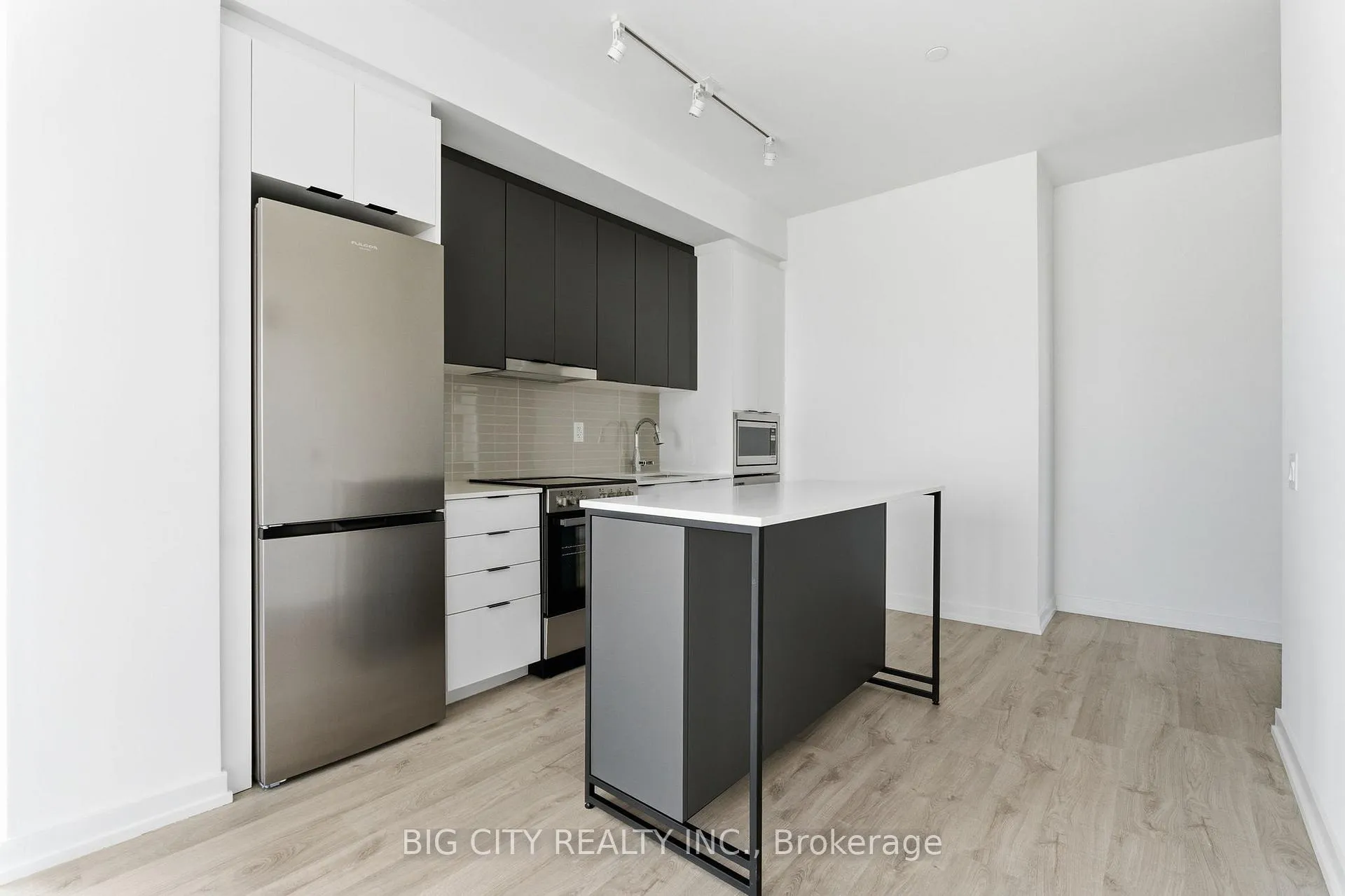 Photo 5 of Unit 717, 9751 Markham Road, Markham, Greensborough — HOMEH