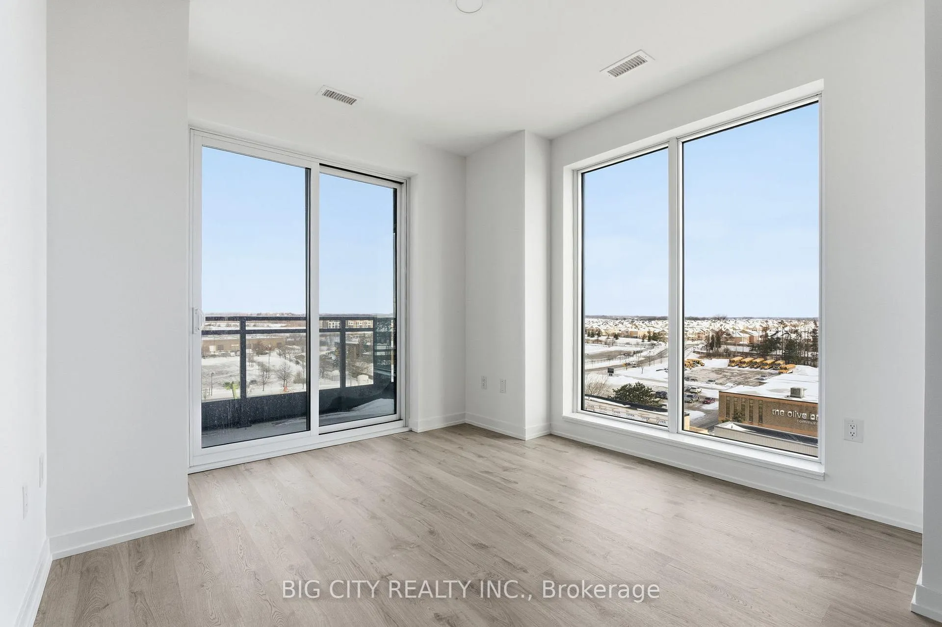 Photo 10 of Unit 717, 9751 Markham Road, Markham, Greensborough — HOMEH