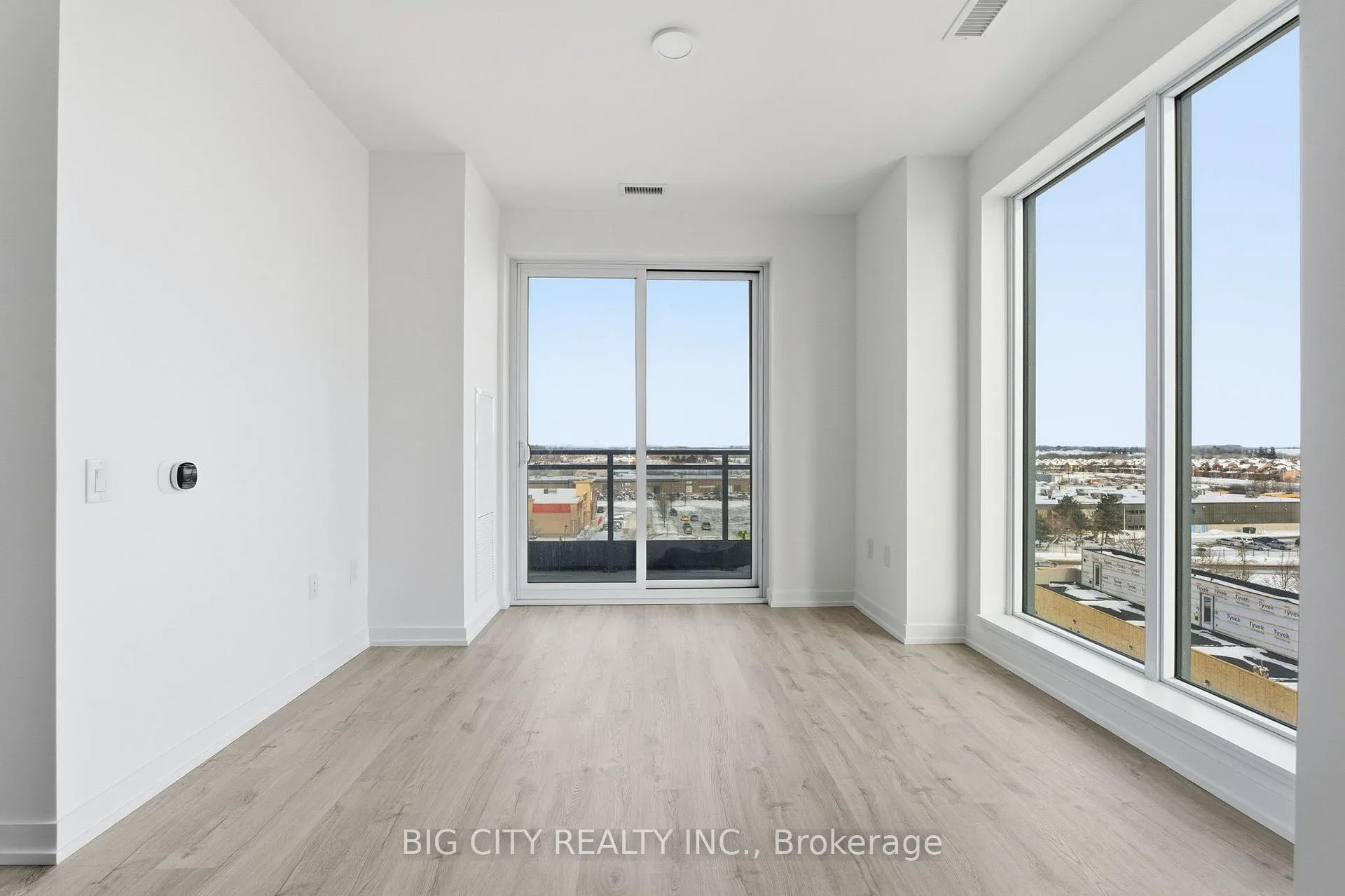 Photo 11 of Unit 717, 9751 Markham Road, Markham, Greensborough — HOMEH