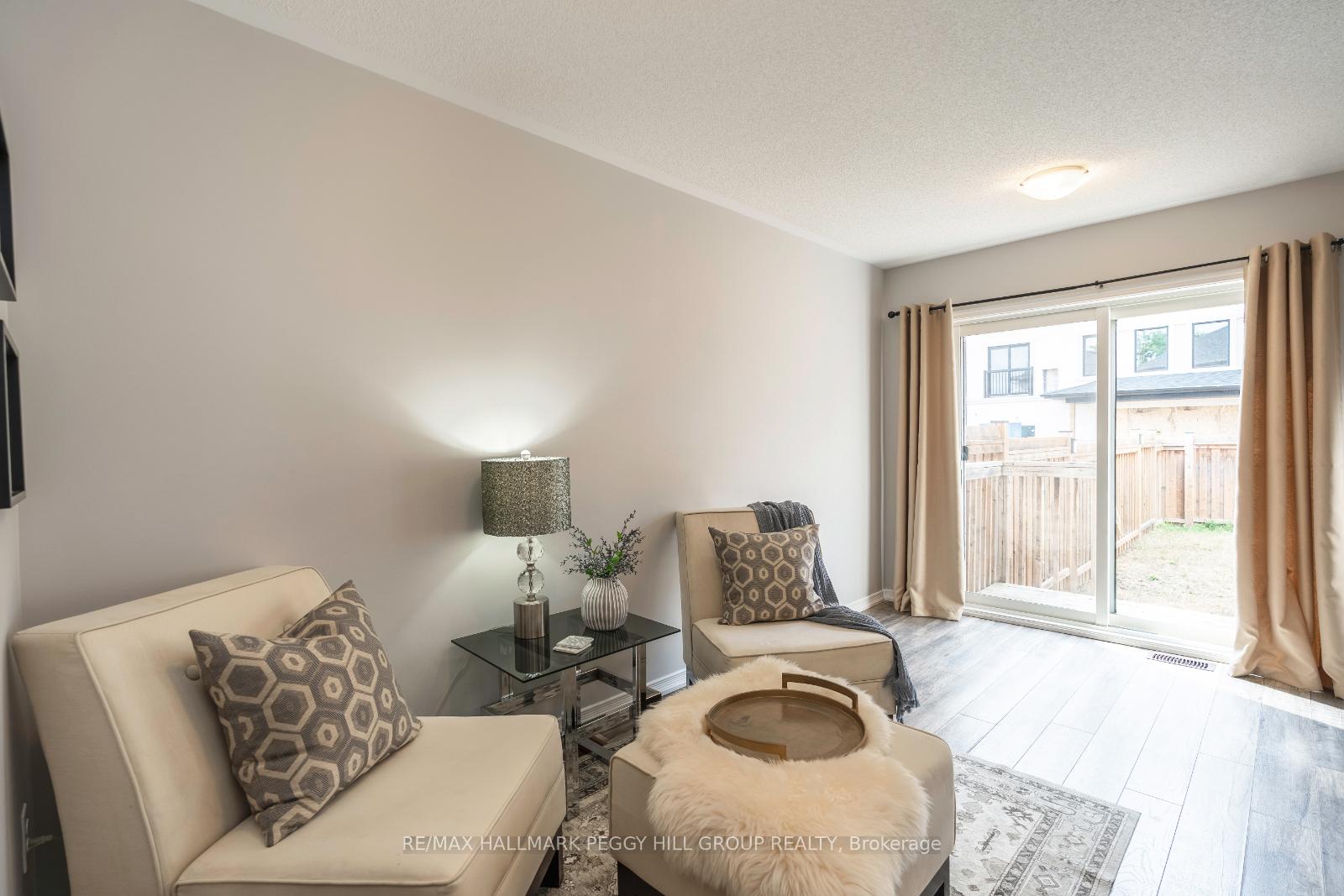 Photo 4 of 141 Holgate Street, Barrie, Allandale — HOMEH