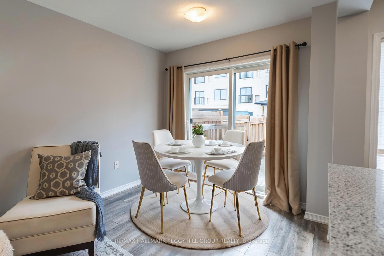 Photo 5 of 141 Holgate Street, Barrie, Allandale — HOMEH