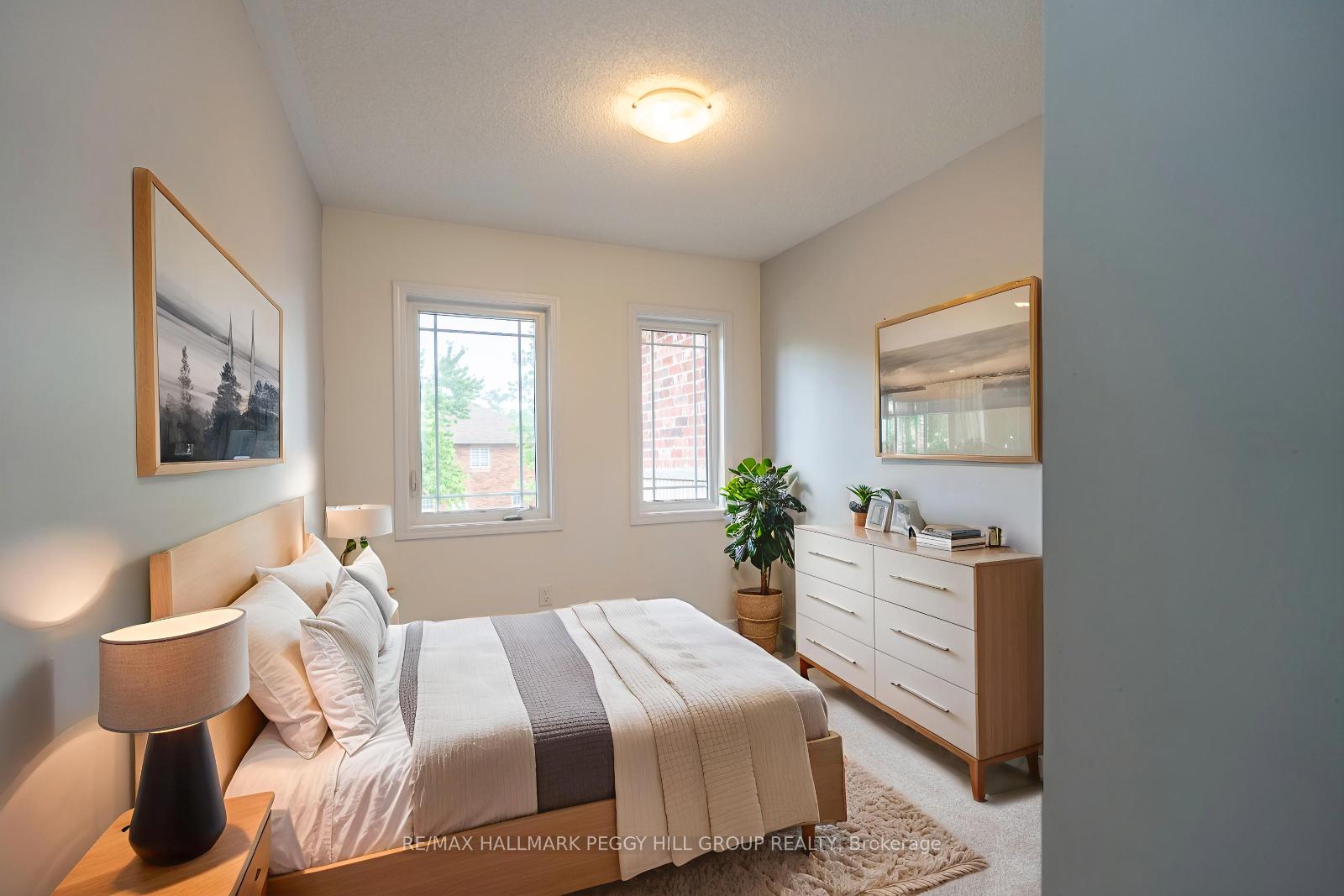 Photo 8 of 141 Holgate Street, Barrie, Allandale — HOMEH