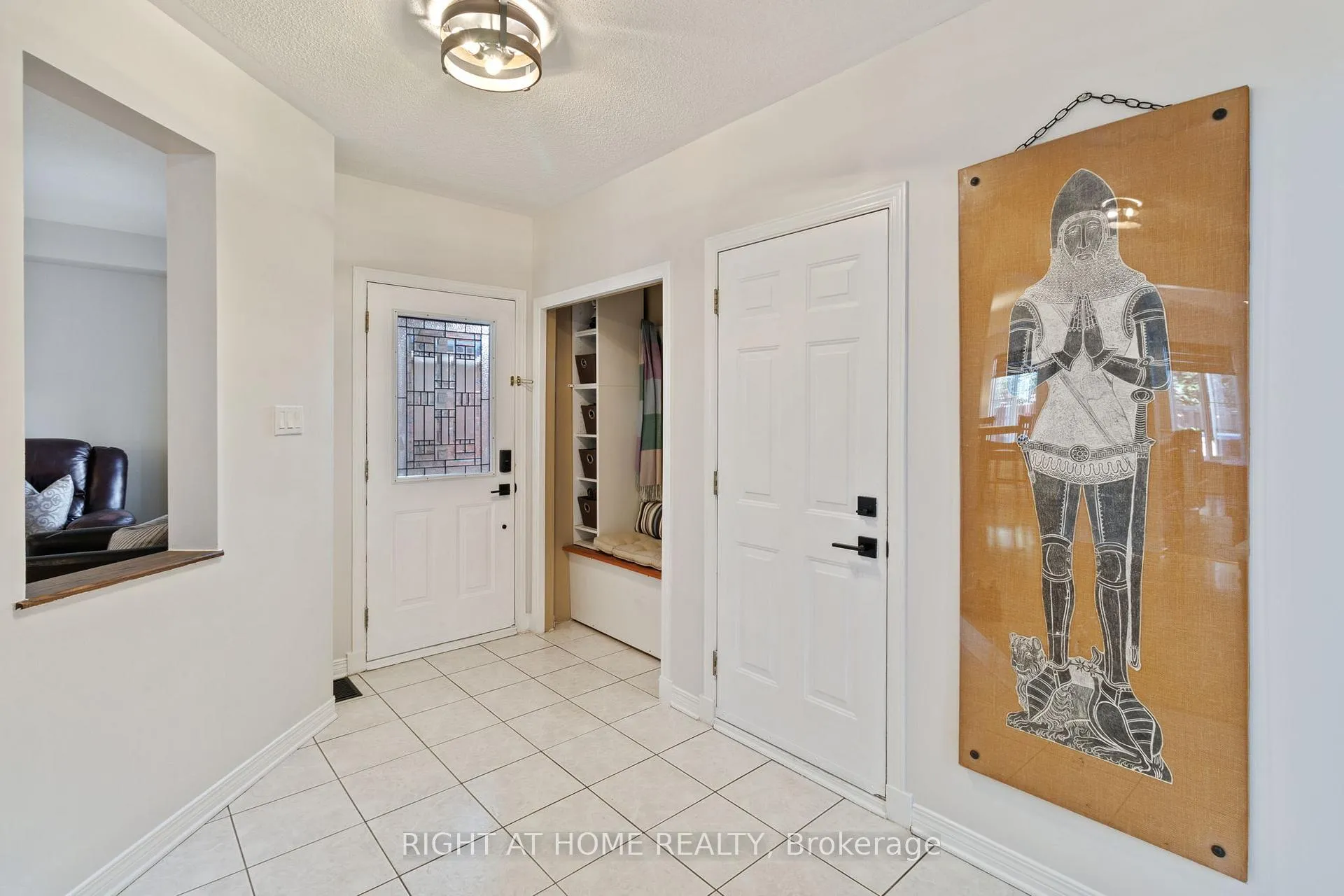 Photo 6 of 139 Locheland Crescent, Ottawa, Barrhaven East — HOMEH
