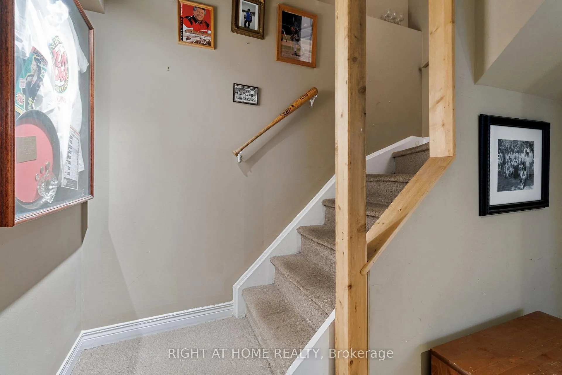 Photo 27 of 139 Locheland Crescent, Ottawa, Barrhaven East — HOMEH