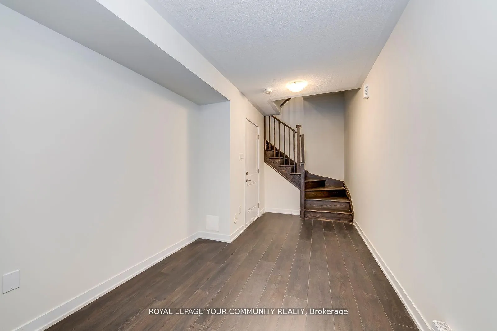 Photo 5 of Unit 703, 1865 Pickering Parkway, Pickering, Town Centre — HOMEH
