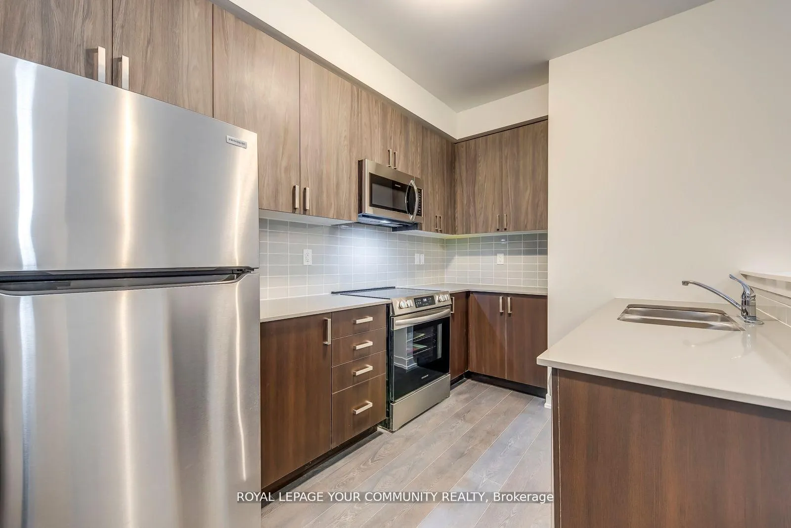Photo 13 of Unit 703, 1865 Pickering Parkway, Pickering, Town Centre — HOMEH