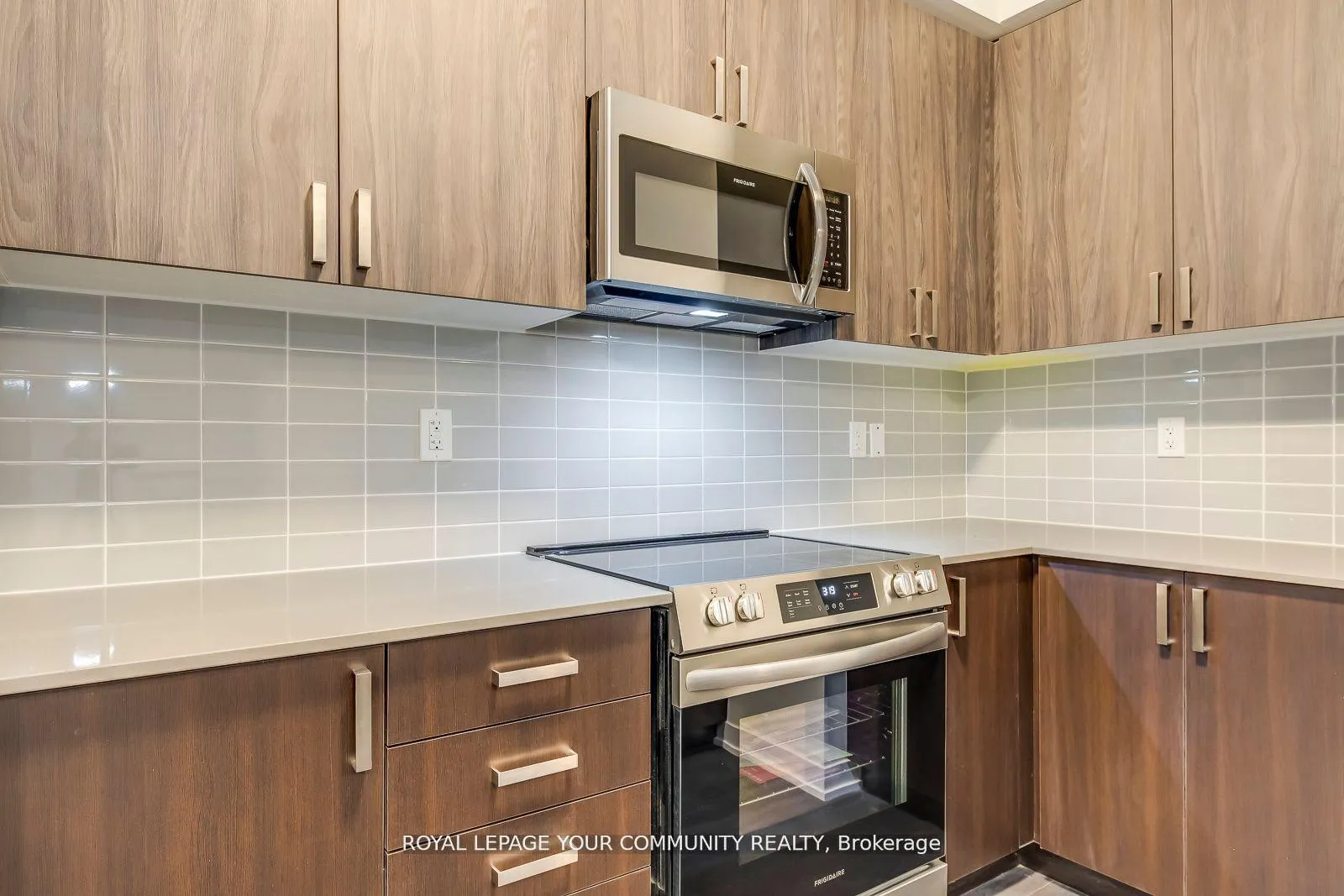 Photo 16 of Unit 703, 1865 Pickering Parkway, Pickering, Town Centre — HOMEH