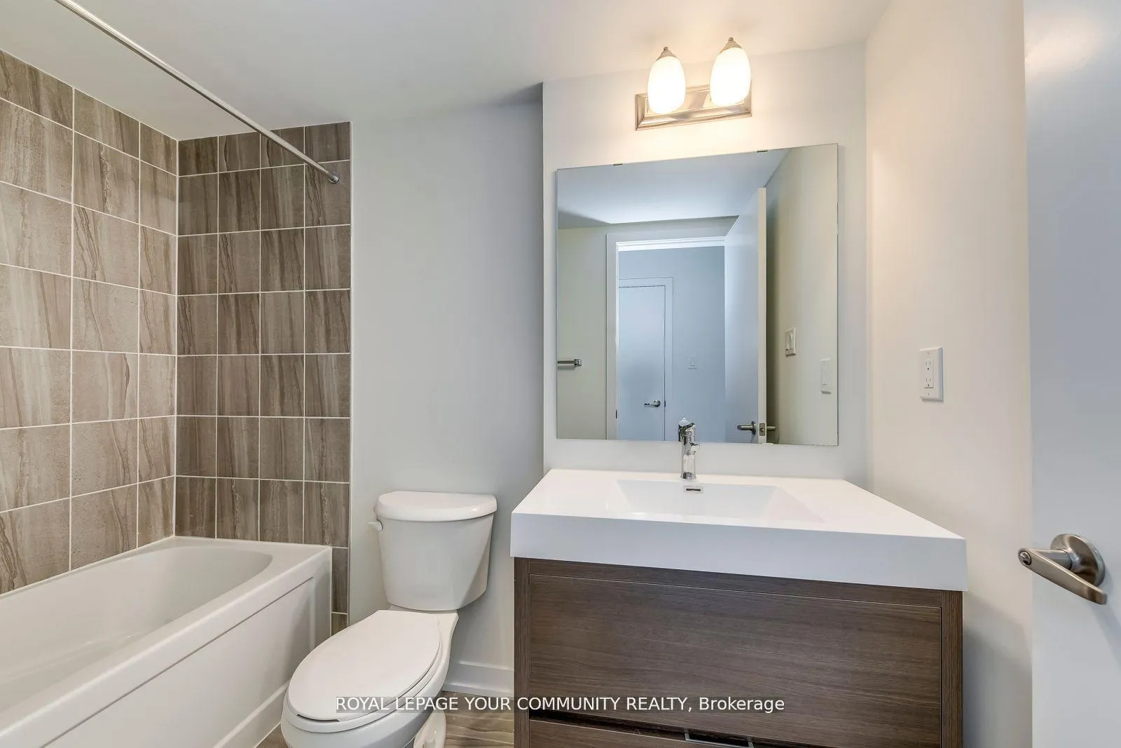 Photo 28 of Unit 703, 1865 Pickering Parkway, Pickering, Town Centre — HOMEH