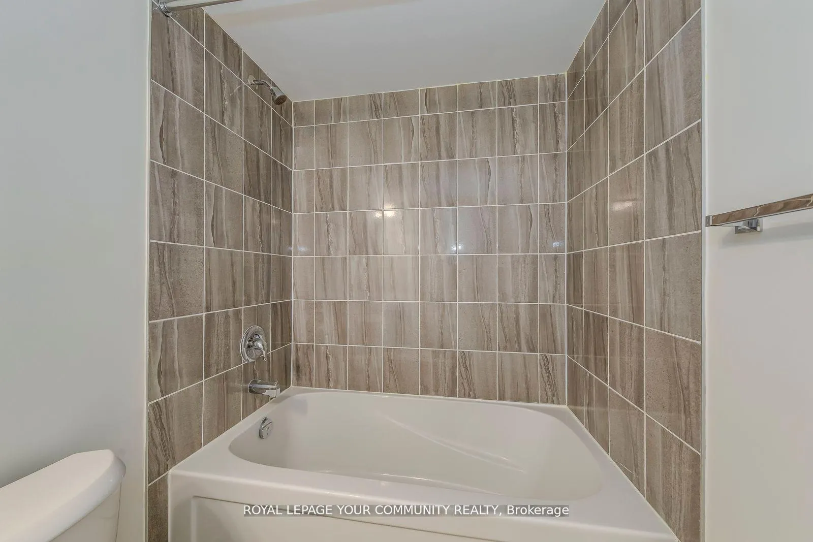 Photo 33 of Unit 703, 1865 Pickering Parkway, Pickering, Town Centre — HOMEH