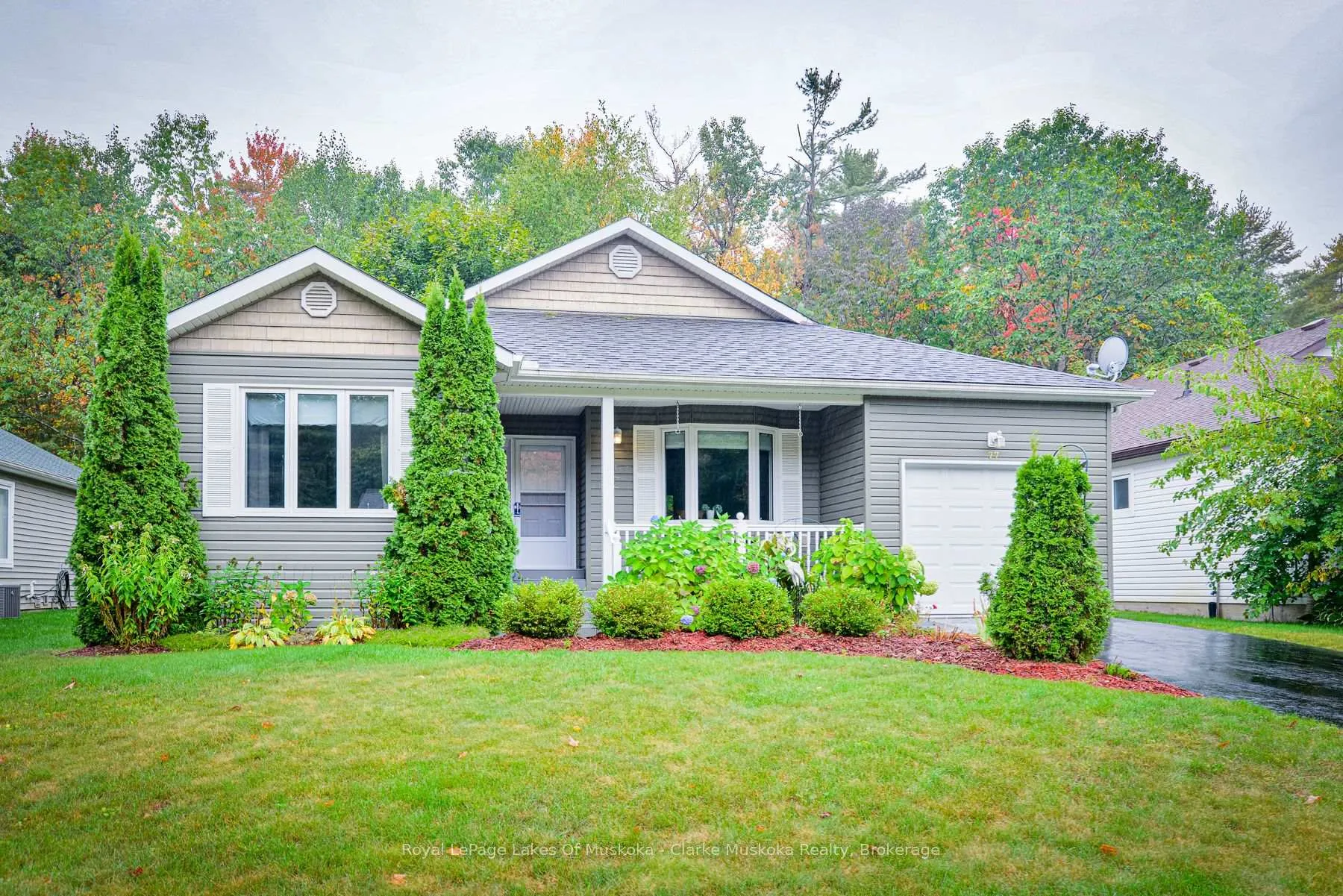 Photo 2 of 77 Hedgewood Lane, Gravenhurst, Muskoka (S) — HOMEH