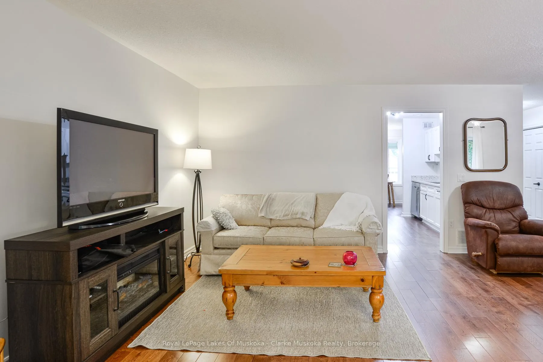 Photo 7 of 77 Hedgewood Lane, Gravenhurst, Muskoka (S) — HOMEH